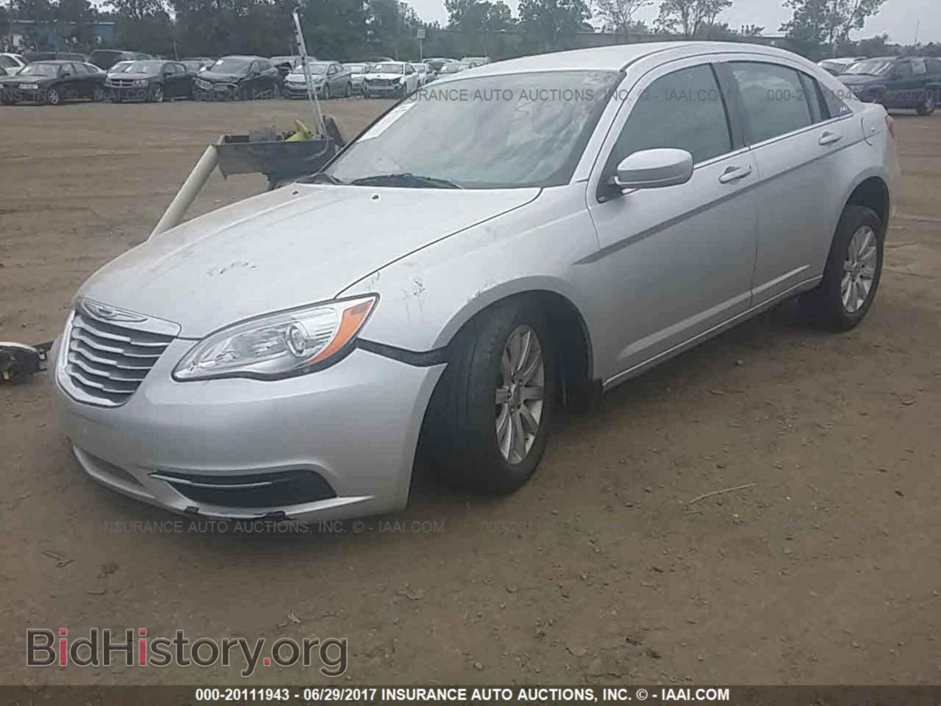 2012 Chrysler 200 - VIN: 1C3CCBBB2CN171004 - Photo 2