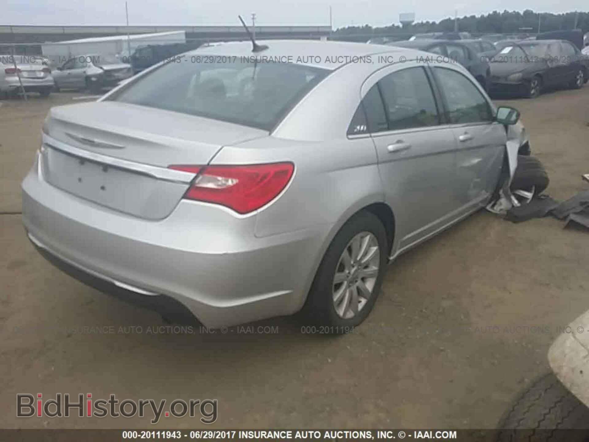 2012 Chrysler 200 - VIN: 1C3CCBBB2CN171004 - Photo 4
