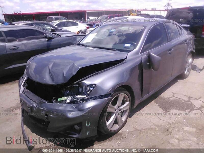 2012 Lexus IS (VIN JTHBF5C25C5173021) — фото 2 из 10
