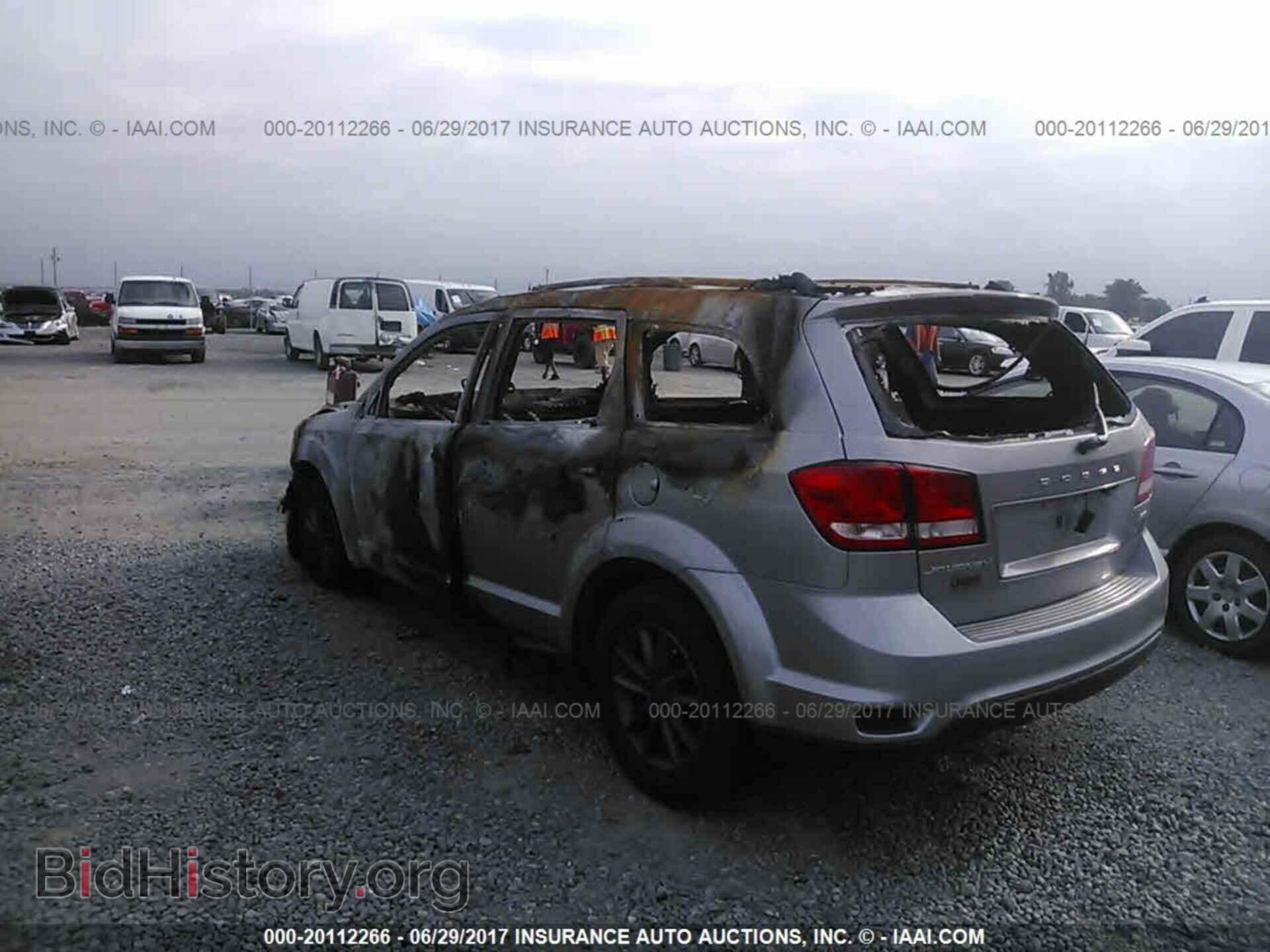 2016 Dodge Journey - VIN: 3C4PDCBBXGT139701 - Photo 3