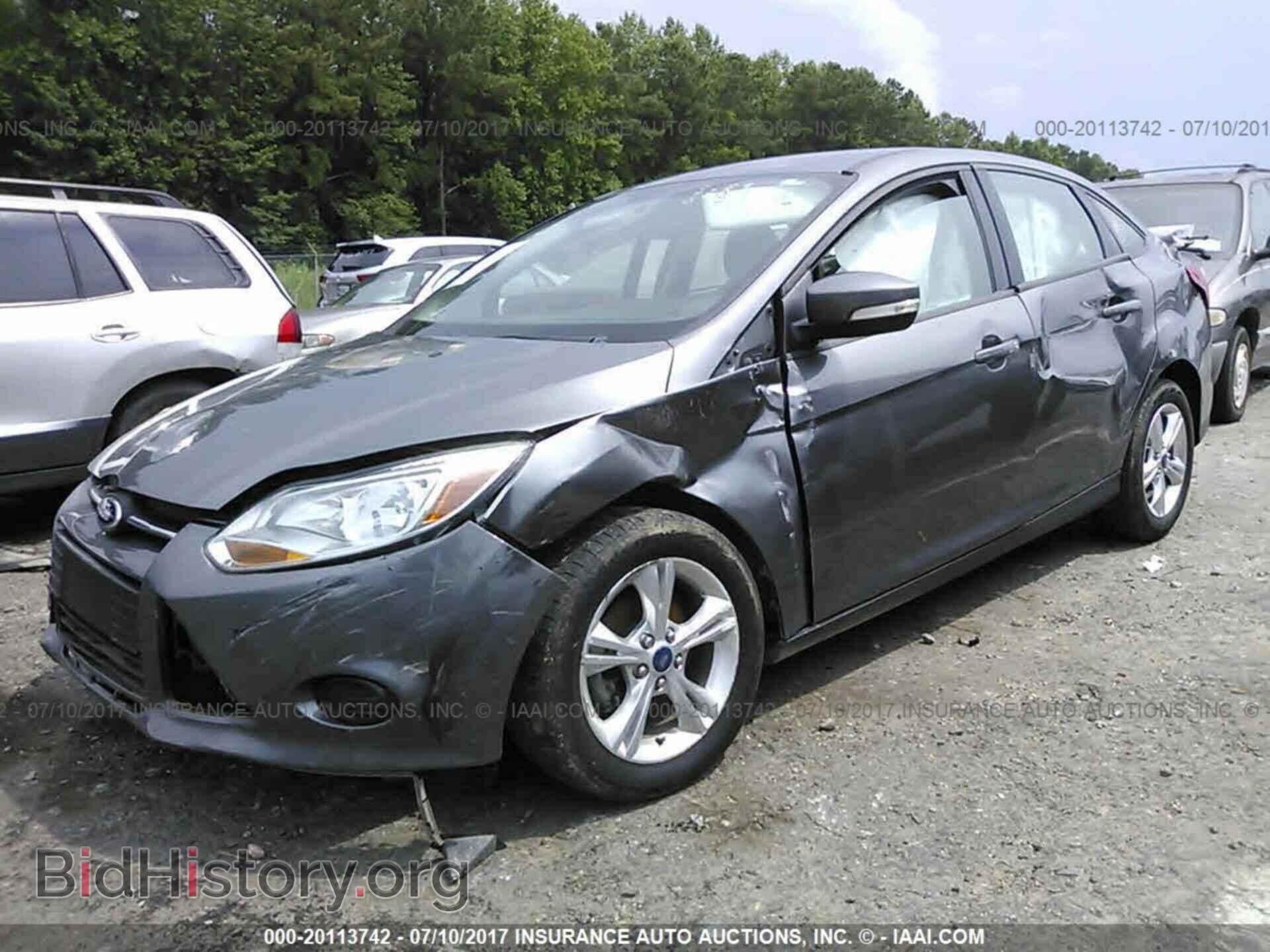 2013 Ford Focus - VIN: 1FADP3F28DL368864 - Фото 2