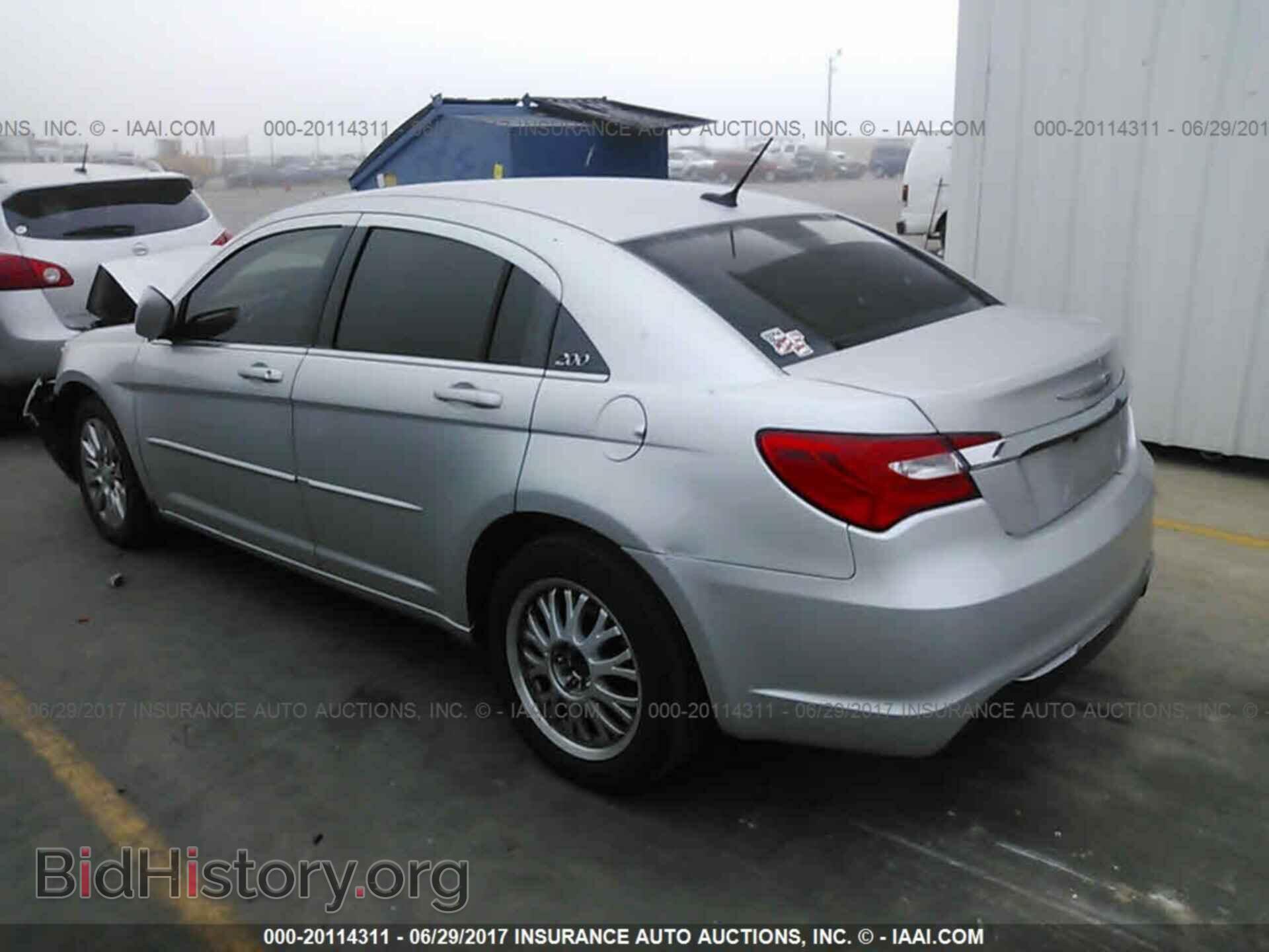 2012 Chrysler 200 - VIN: 1C3CCBAB9CN273336 - Фото 3