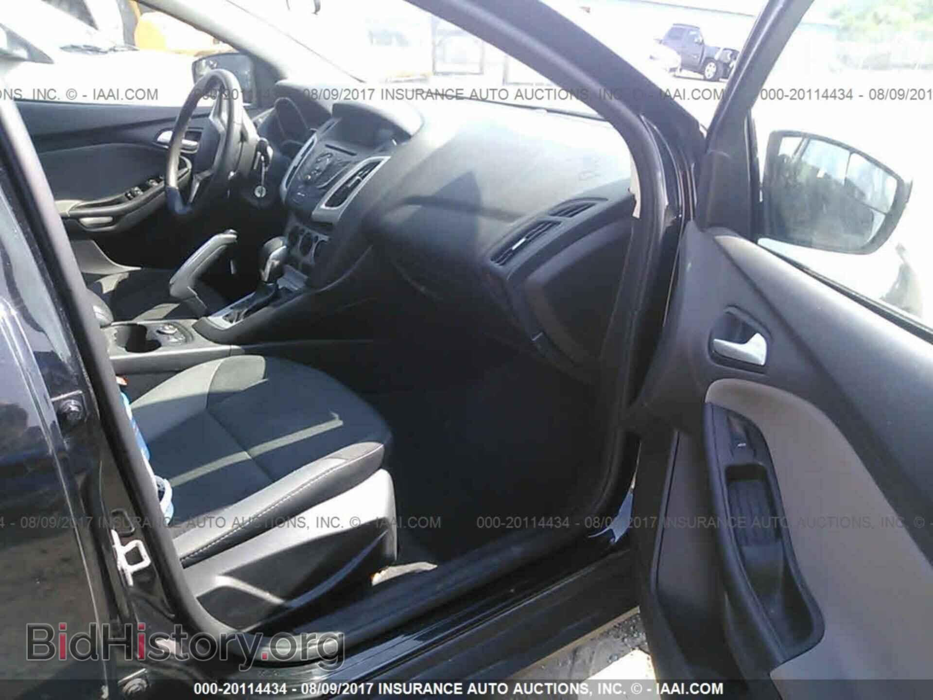 2014 Ford Focus - VIN: 1FADP3F21EL136592 - Photo 5