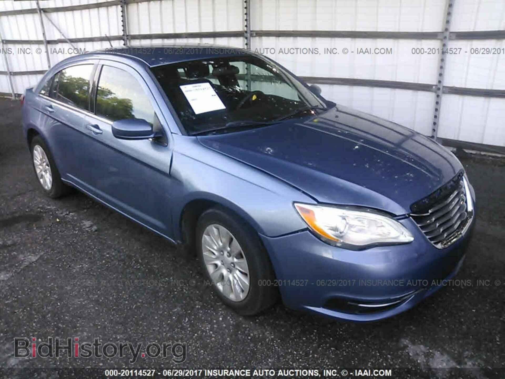 Photo 1C3BC4FB8BN592144 - Chrysler 200 2011