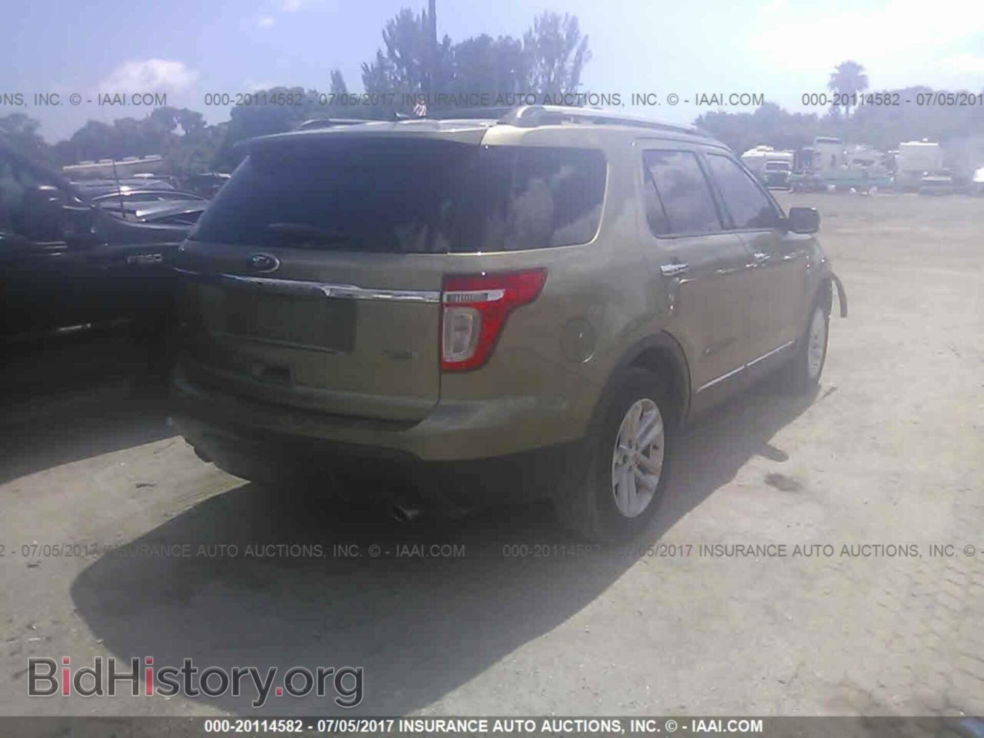 2012 Ford Explorer - VIN: 1FMHK7D83CGA20899 - Photo 4