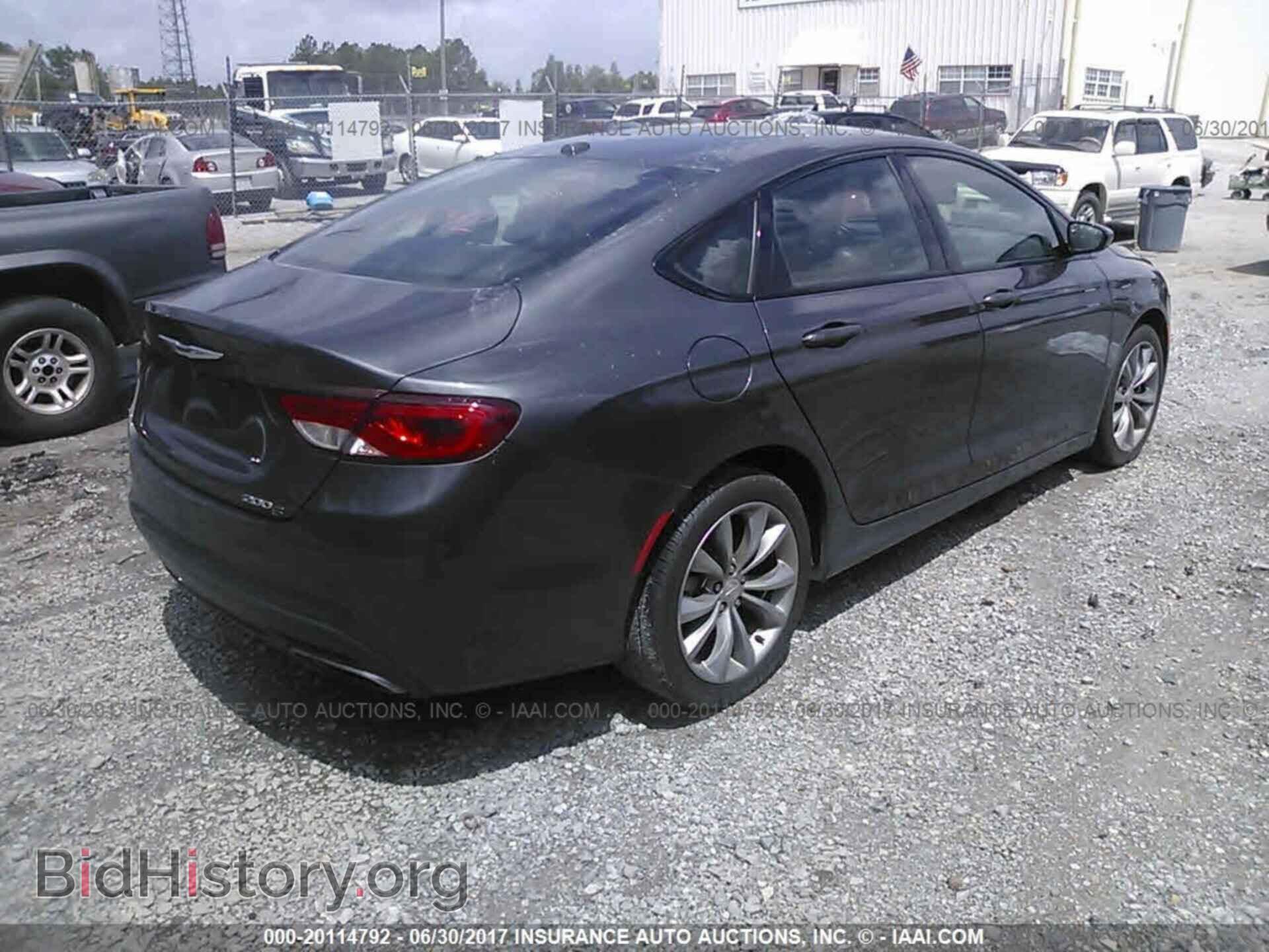 2016 Chrysler 200 - VIN: 1C3CCCBB5GN147680 - Photo 4