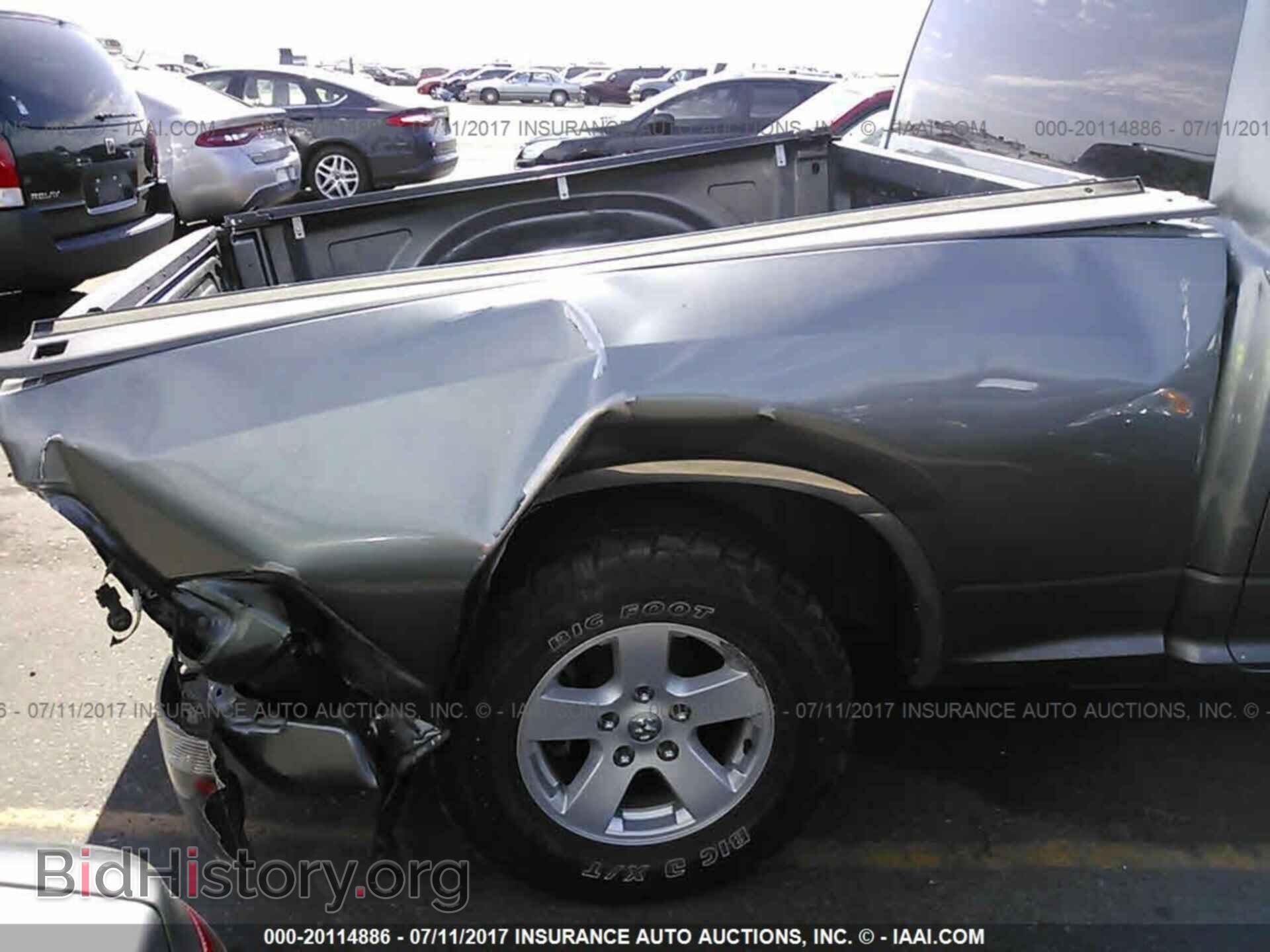 2011 Dodge Ram 1500 - VIN: 1D7RV1GT0BS587943 - Фото 6