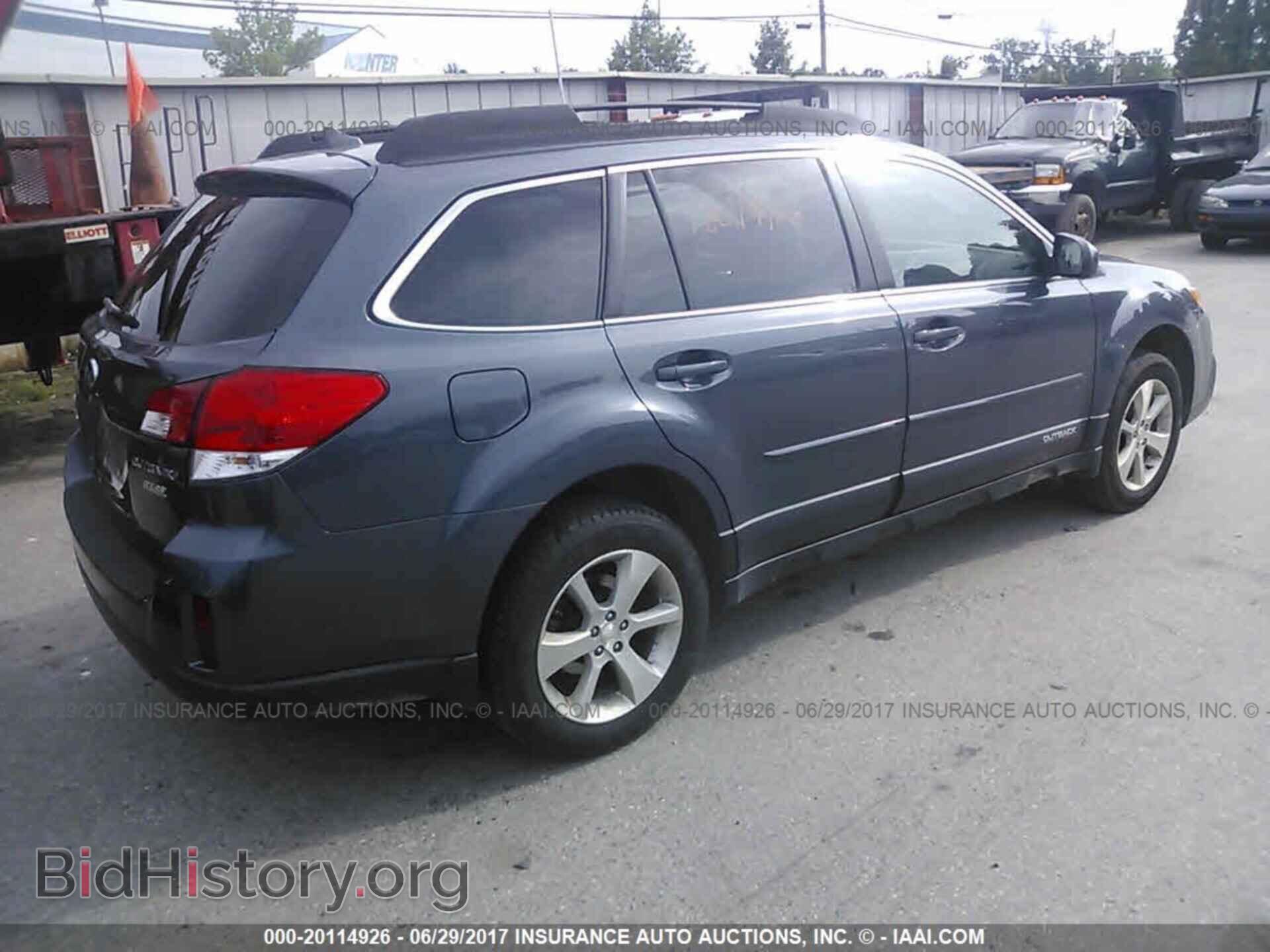 2014 Subaru Outback - VIN: 4S4BRBNCXE3250389 - Фото 4
