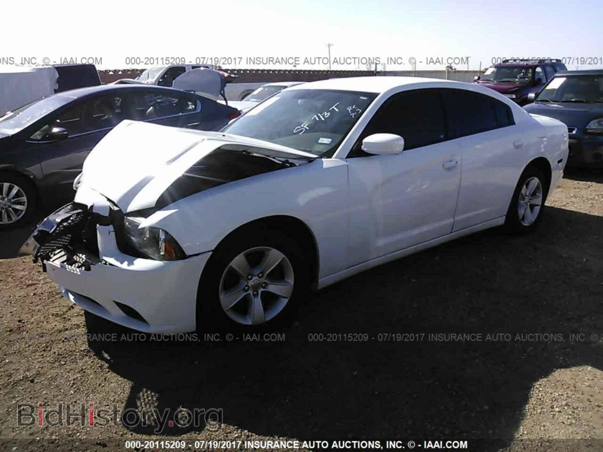 2012 Dodge Charger - VIN: 2C3CDXBG1CH123606 - Фото 2