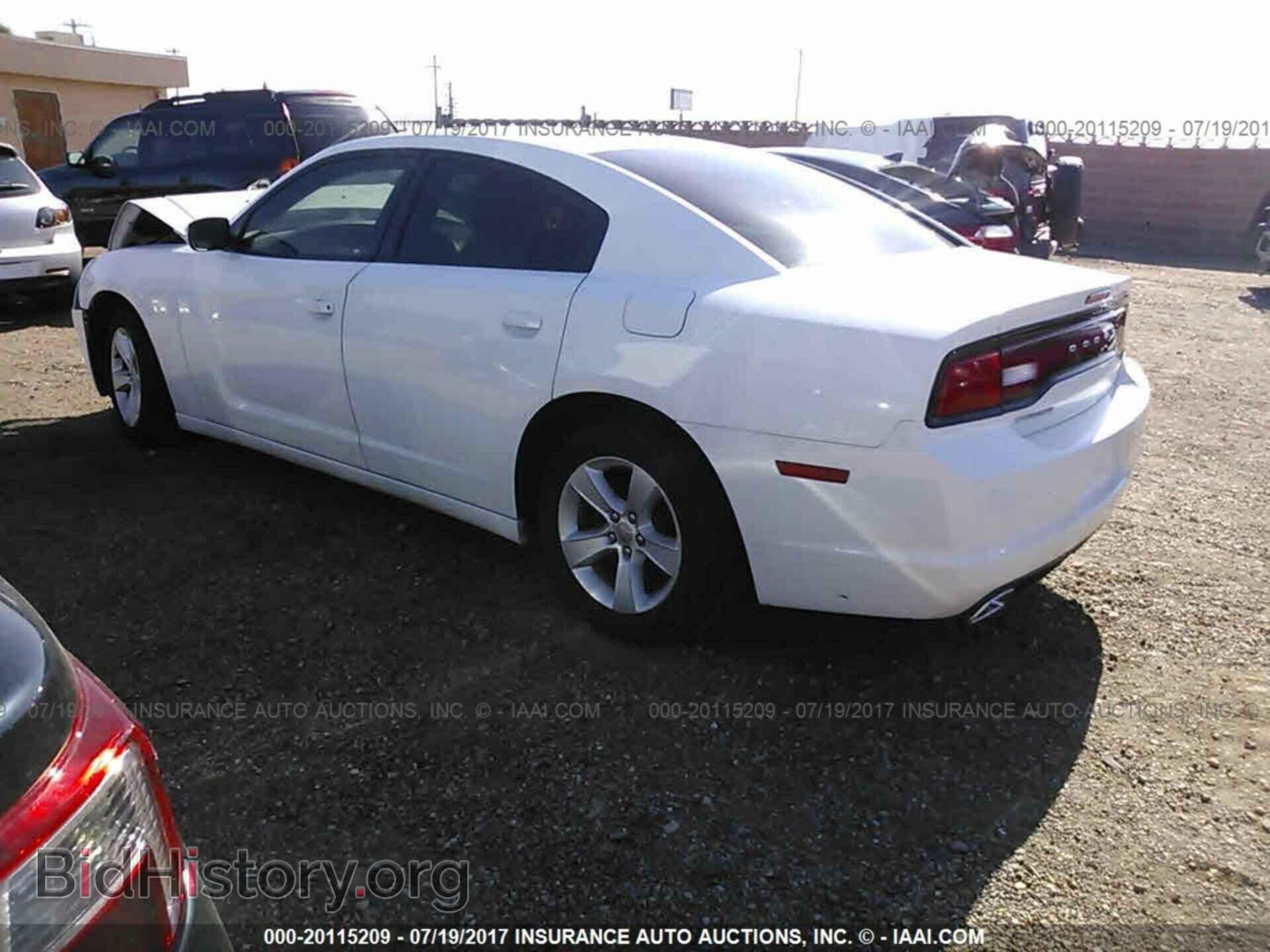 2012 Dodge Charger - VIN: 2C3CDXBG1CH123606 - Фото 3