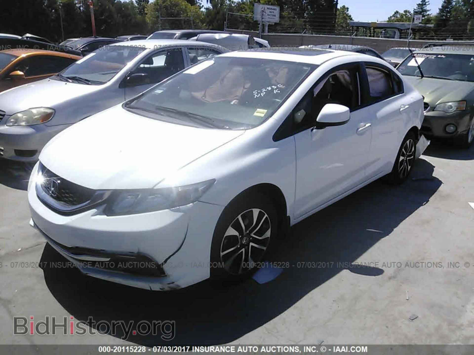 2013 Honda Civic - VIN: 19XFB2F87DE078687 - Фото 2