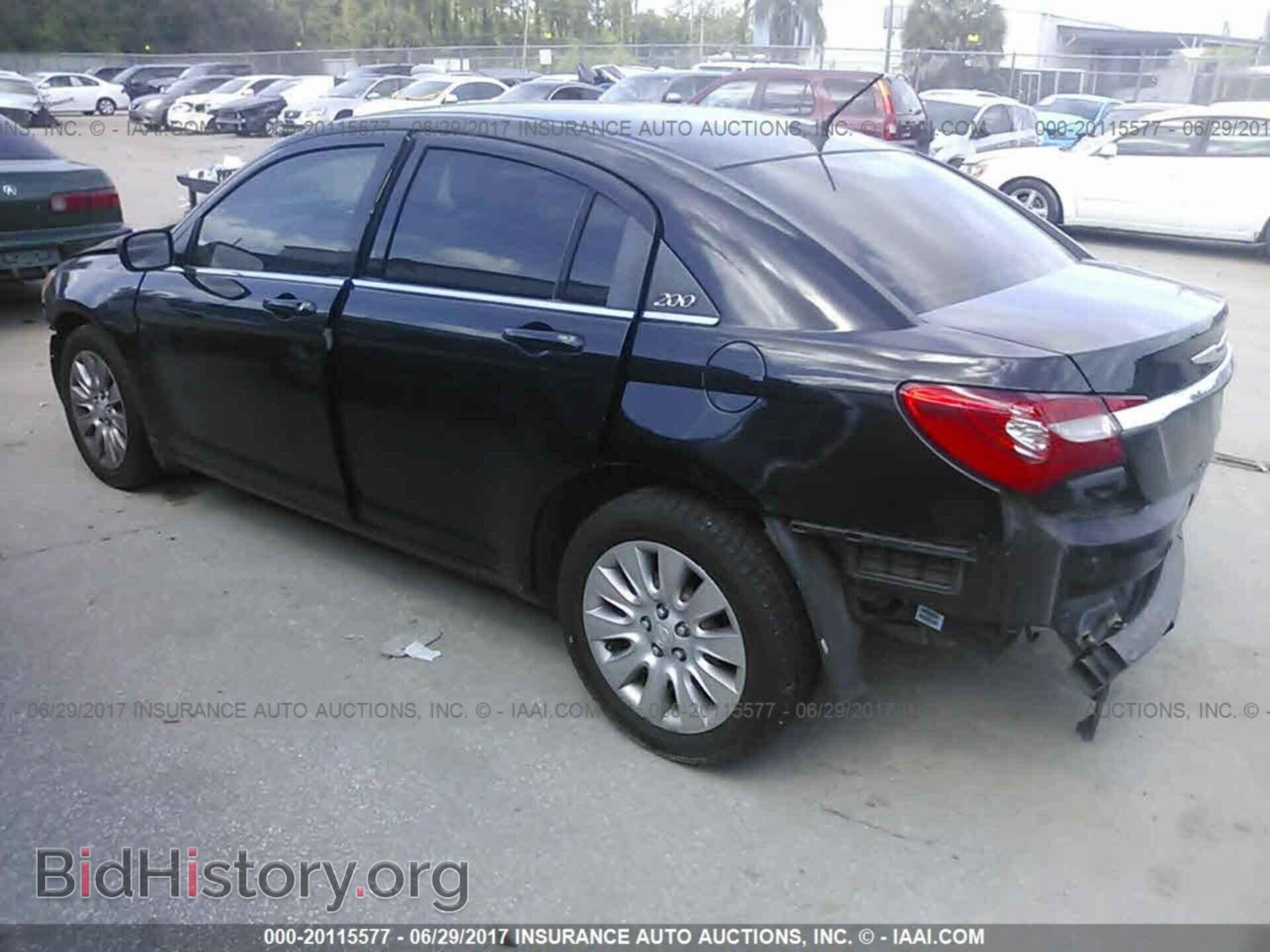 2013 Chrysler 200 - VIN: 1C3CCBAB2DN733664 - Photo 3