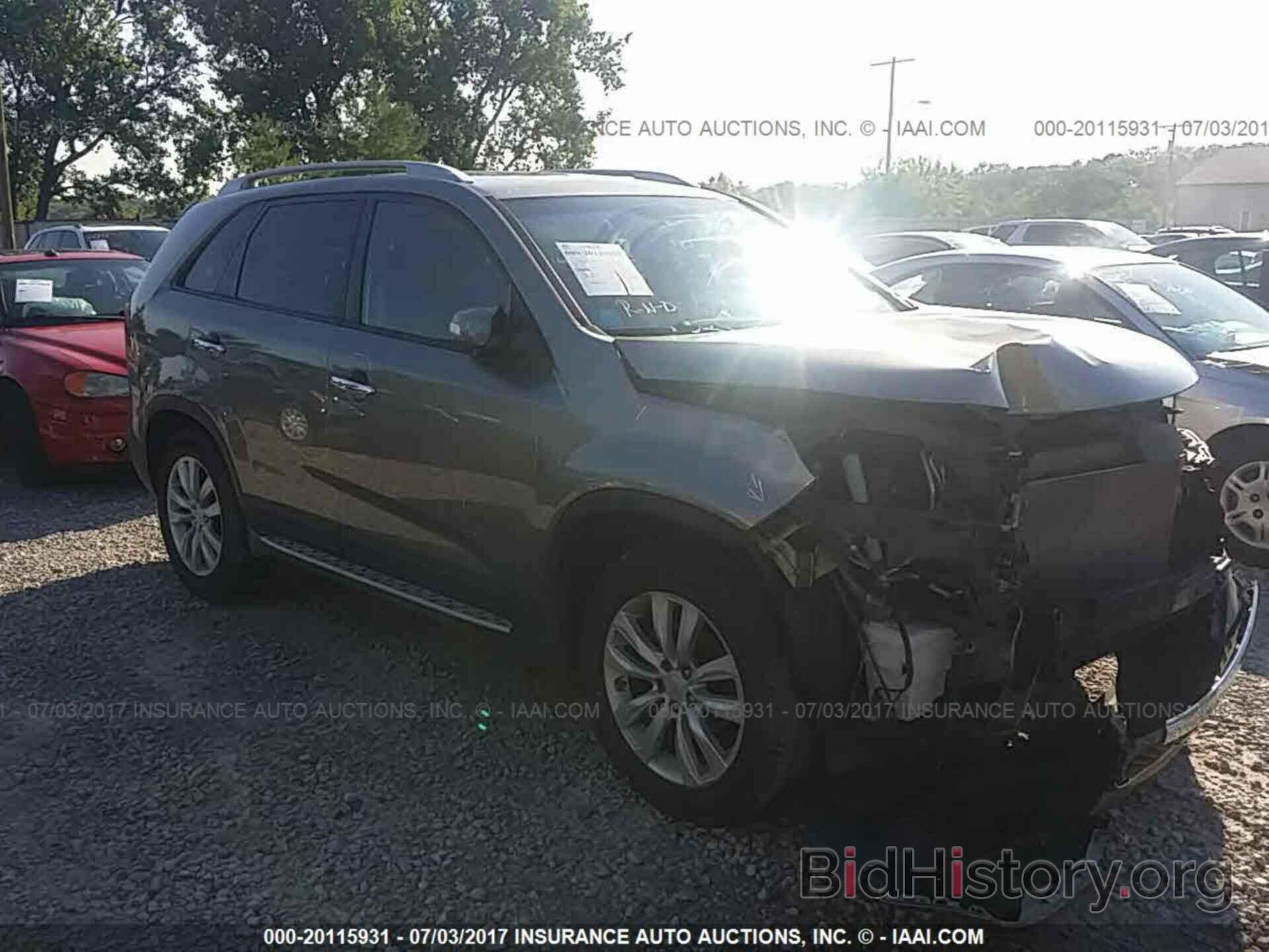 Photo 5XYKU3A17BG150030 - Kia Sorento 2011