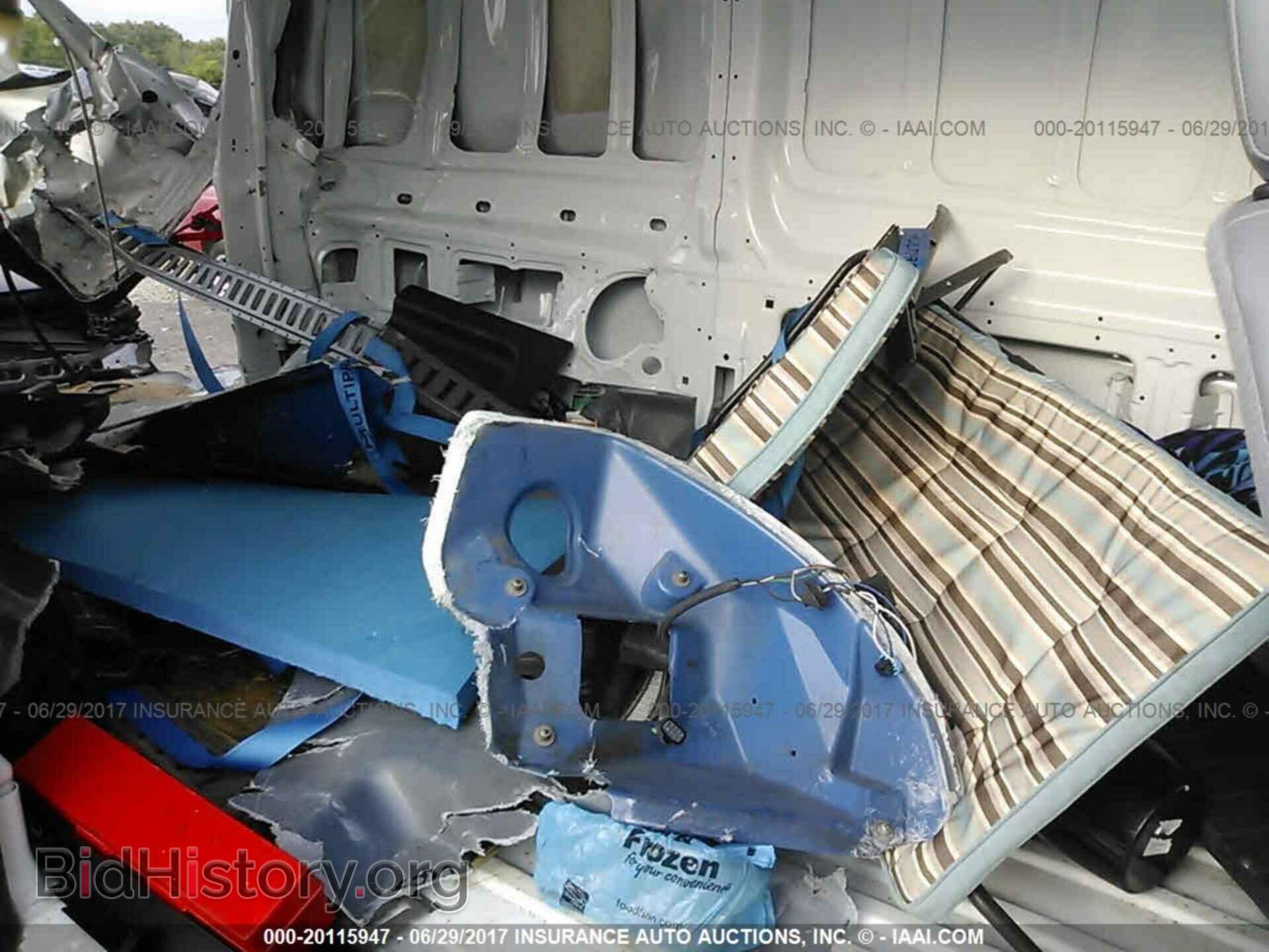 2017 Ford Transit - VIN: 1FTYR2CM8HKA09774 - Фото 8