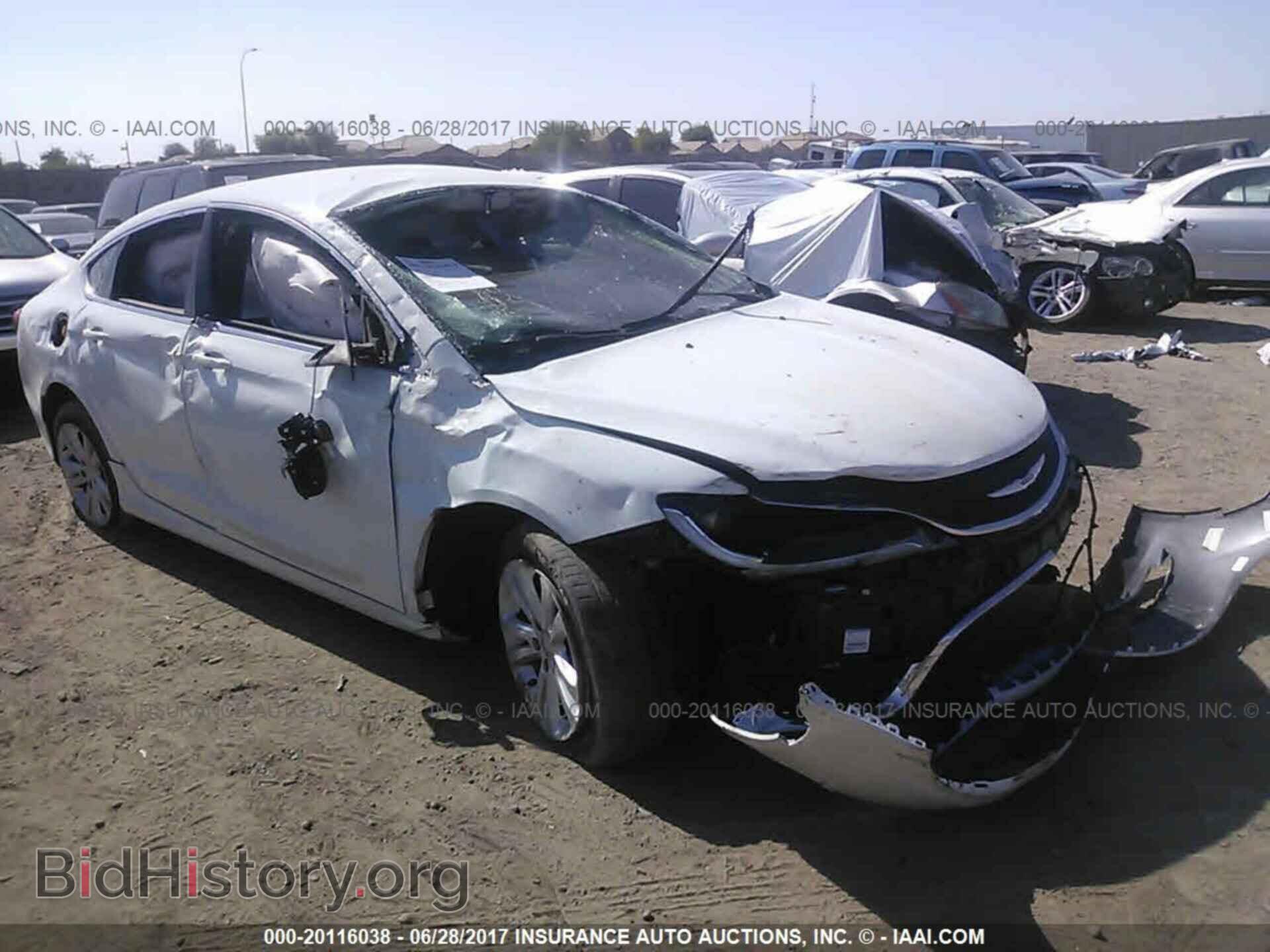 Photo 1C3CCCAB0FN662425 - Chrysler 200 2015