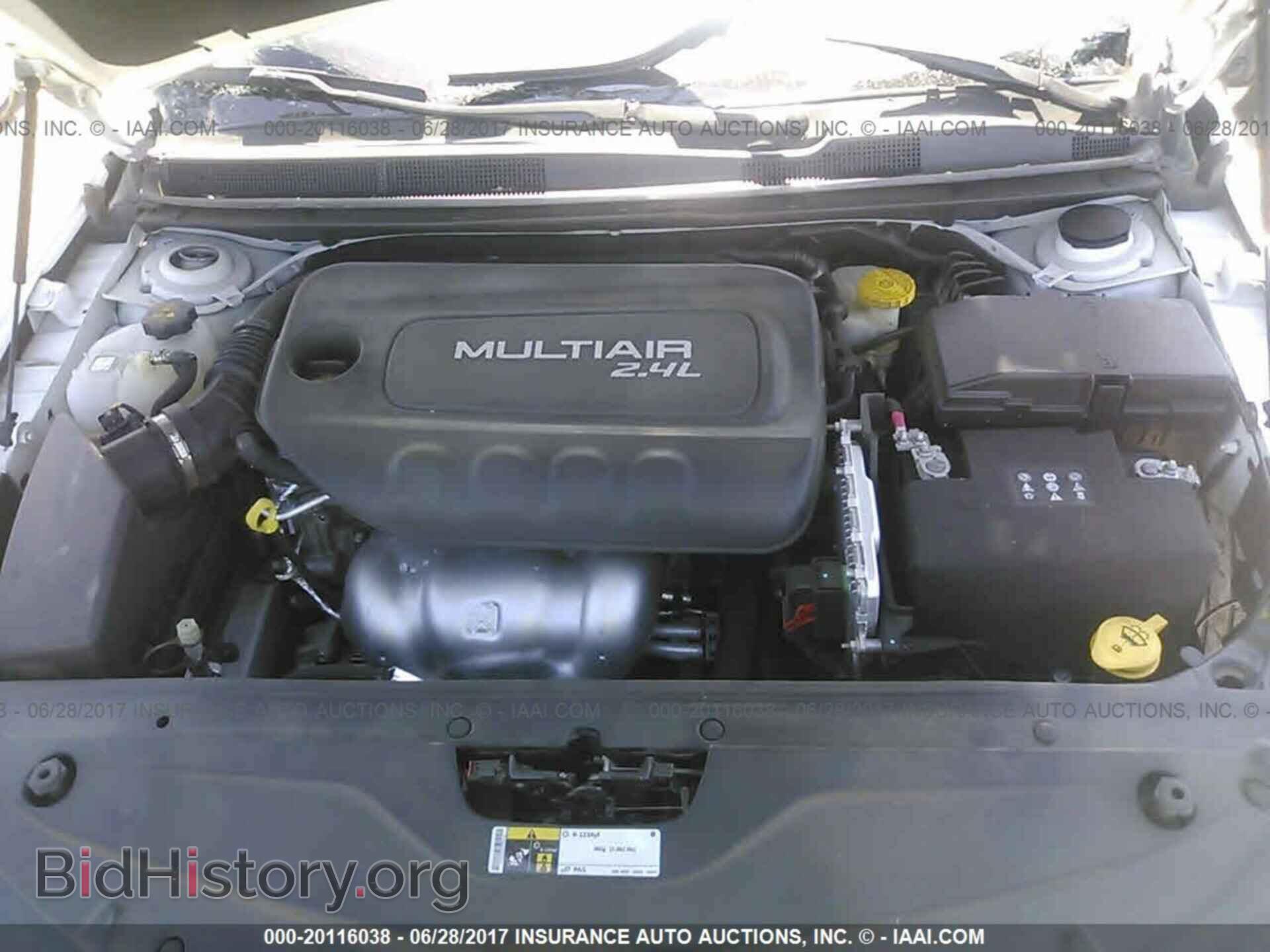 2015 Chrysler 200 - VIN: 1C3CCCAB0FN662425 - Фото 10