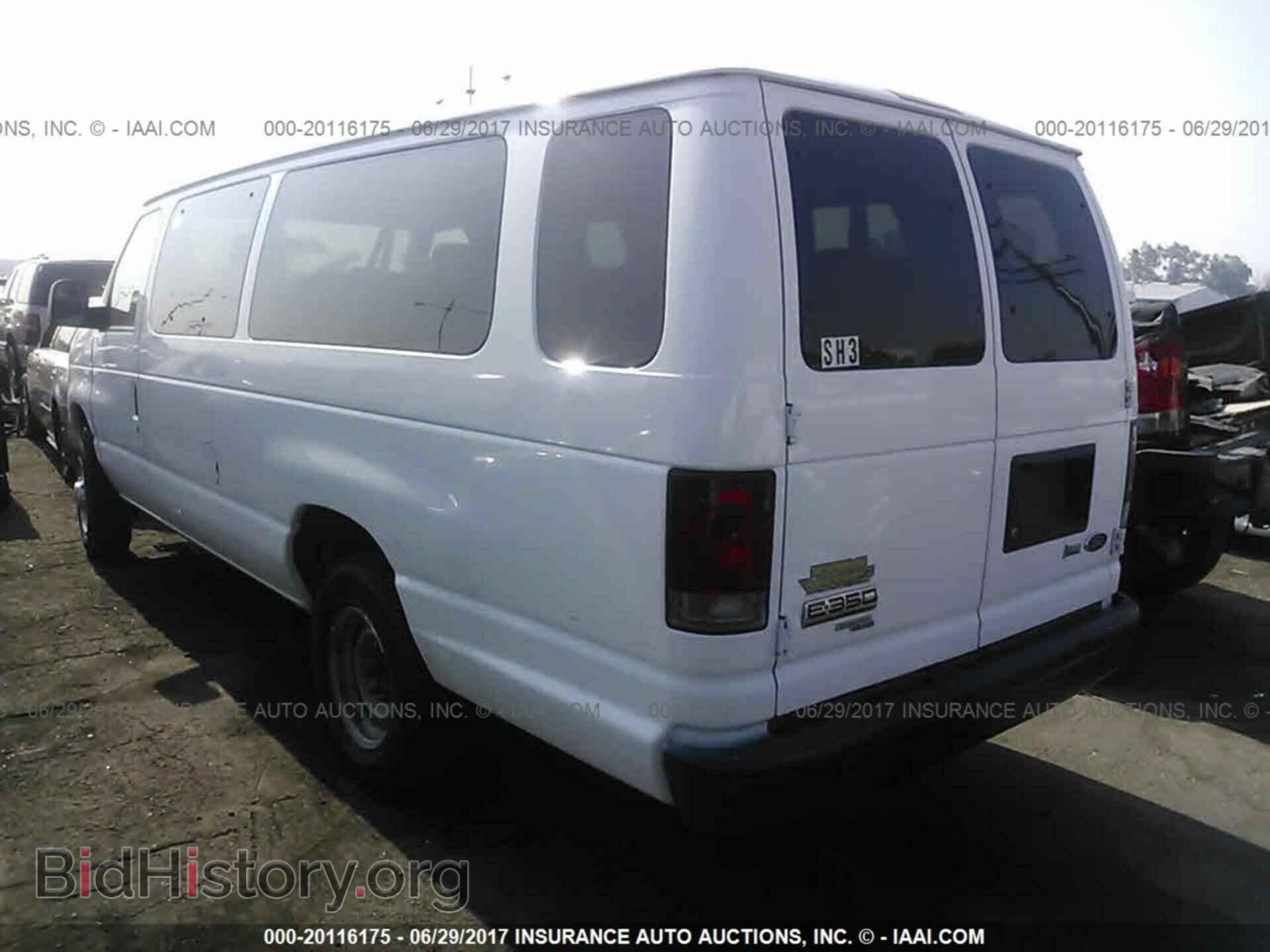 2012 Ford Econoline - VIN: 1FBSS3BL0CDB18191 - Photo 3