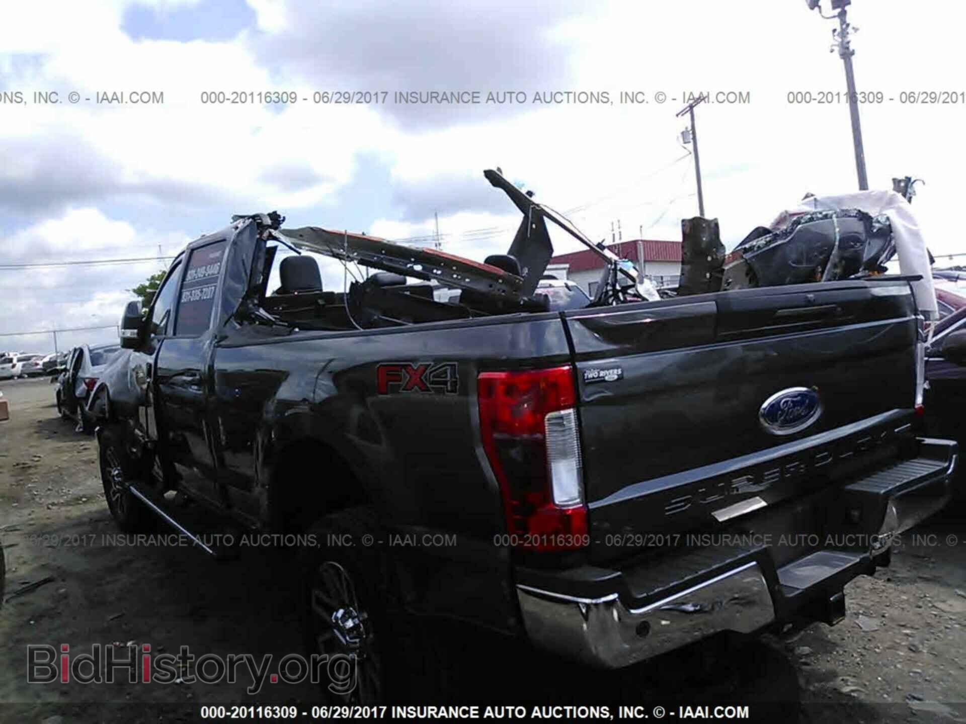 2017 Ford F250 - VIN: 1FT7W2B69HEB32747 - Фото 3
