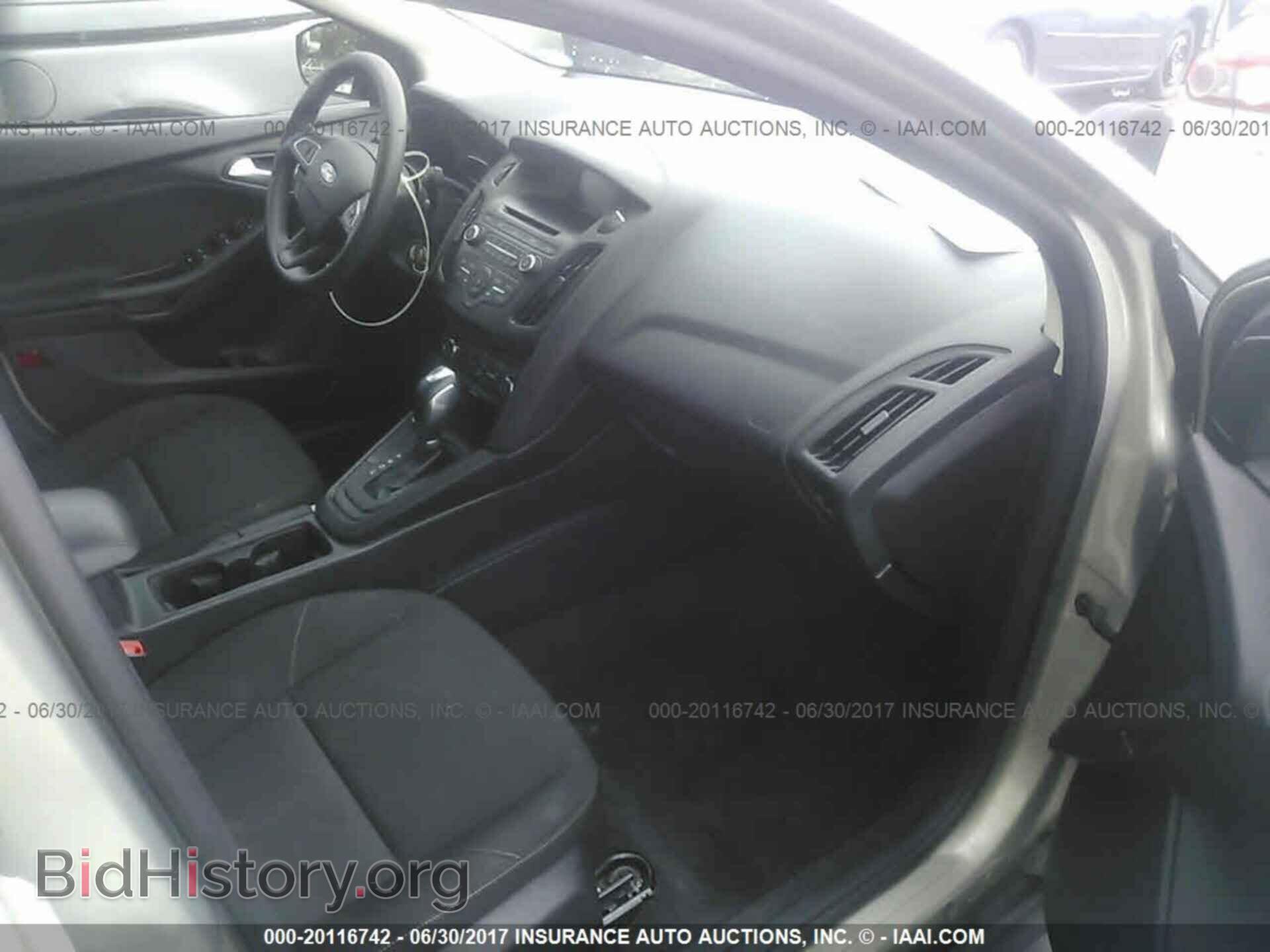 2015 Ford Focus - VIN: 1FADP3F26FL205519 - Photo 5