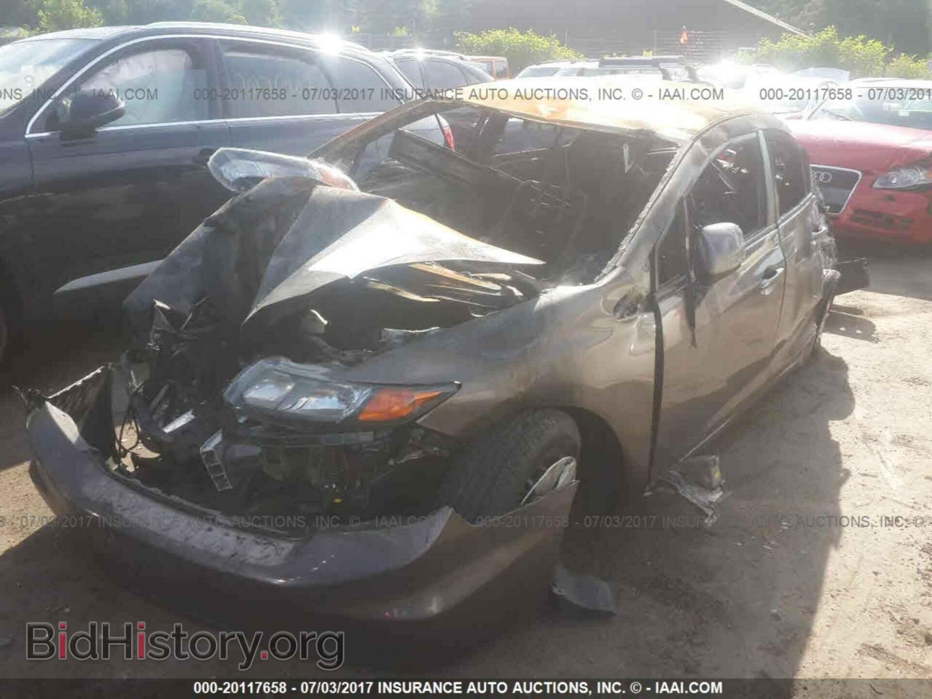 2012 Honda Civic - VIN: 2HGFB2F55CH525608 - Фото 2