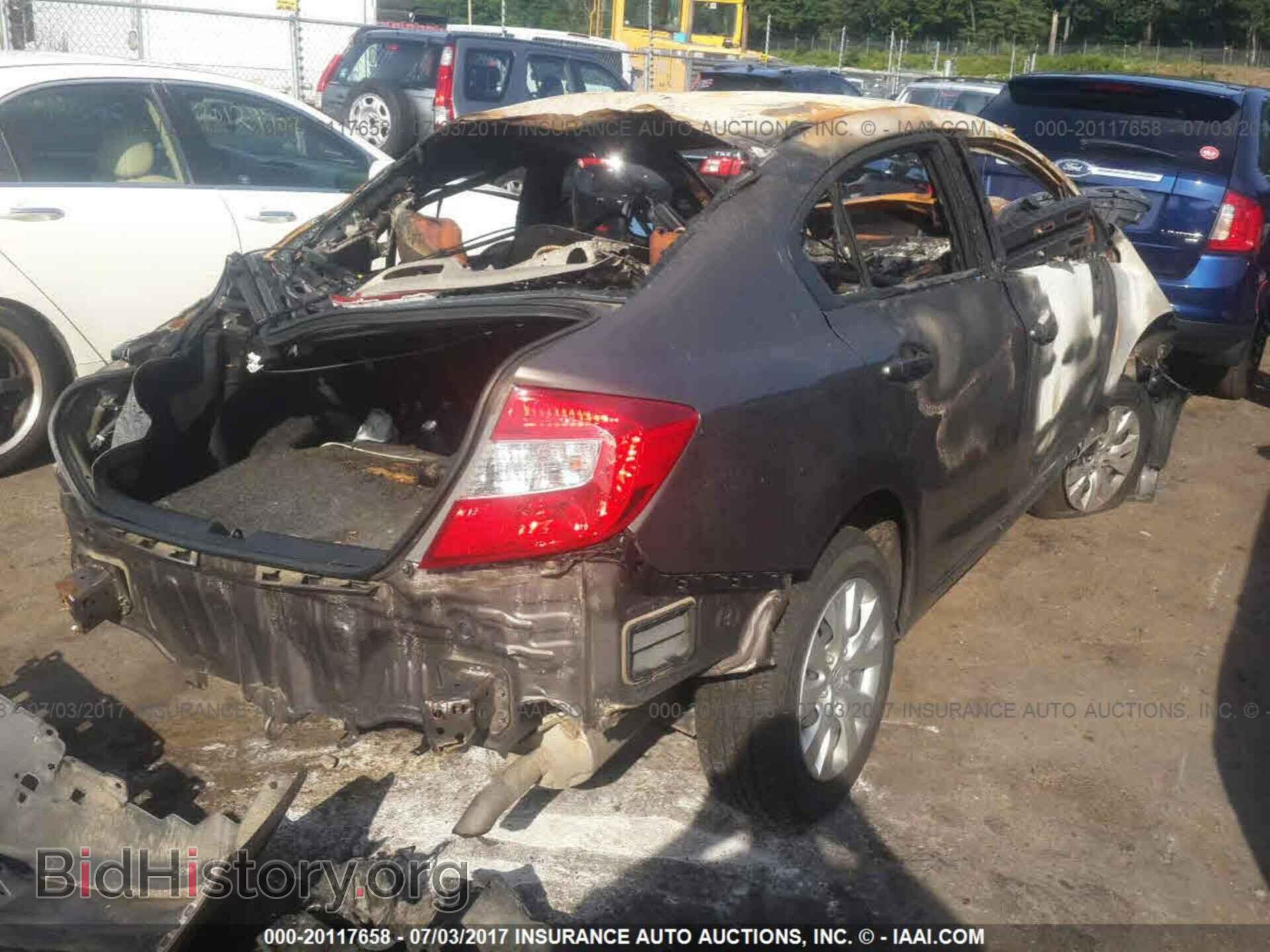 2012 Honda Civic - VIN: 2HGFB2F55CH525608 - Фото 4