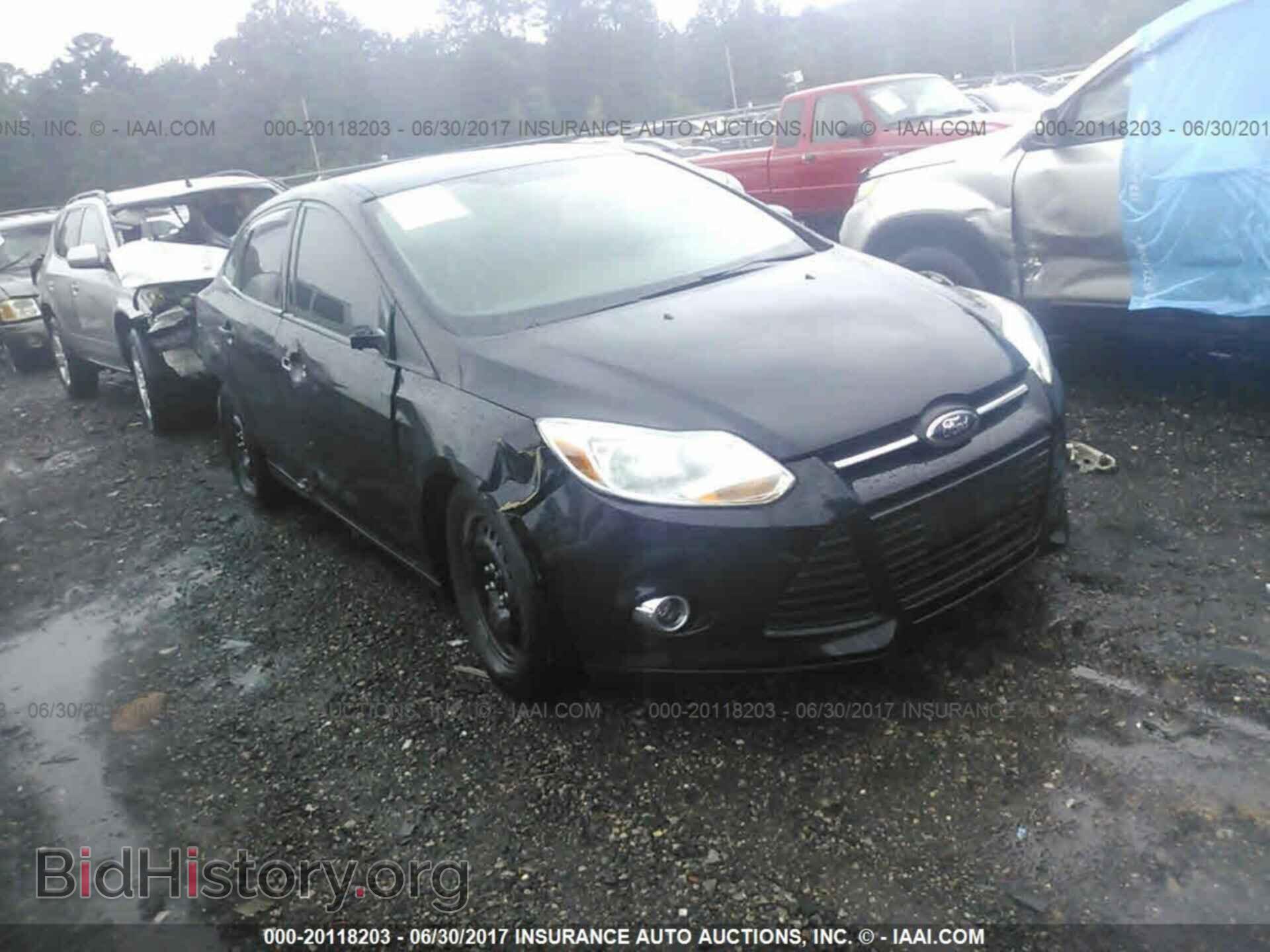 Photo 1FAHP3F28CL369870 - Ford Focus 2012