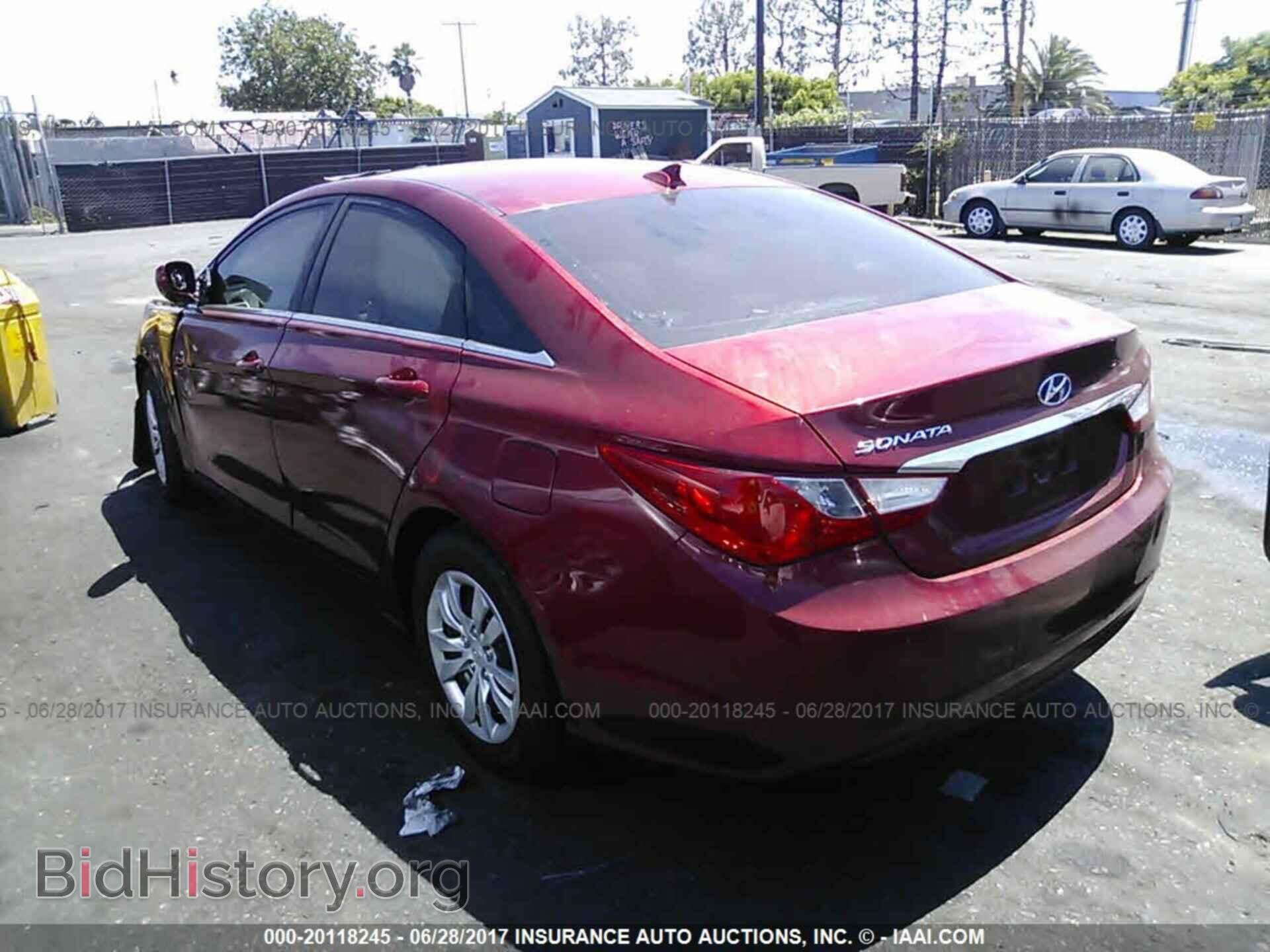 2012 Hyundai Sonata - VIN: 5NPEB4AC1CH442938 - Фото 3