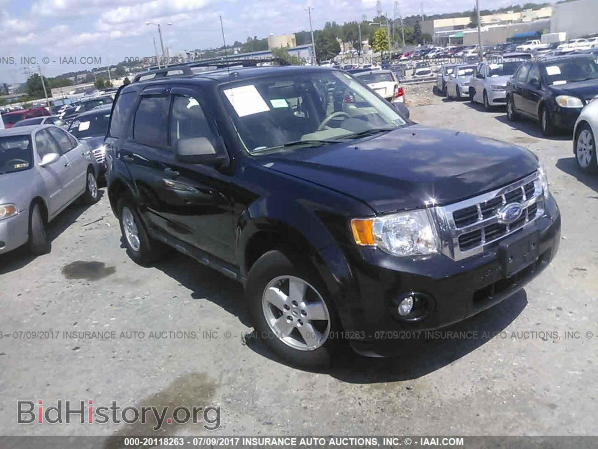 Photo 1FMCU9D74BKC35498 - Ford Escape 2011