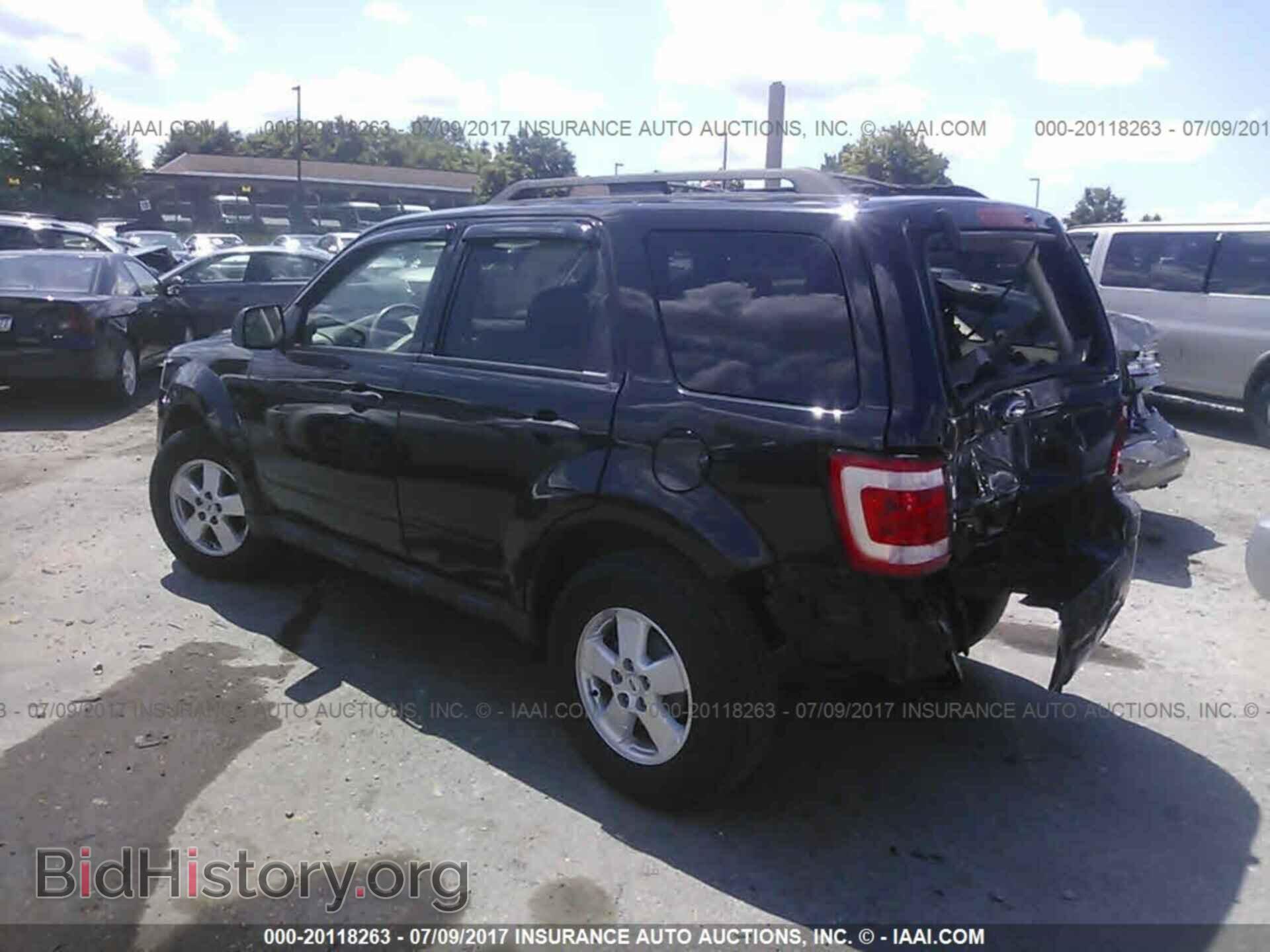 2011 Ford Escape - VIN: 1FMCU9D74BKC35498 - Photo 3