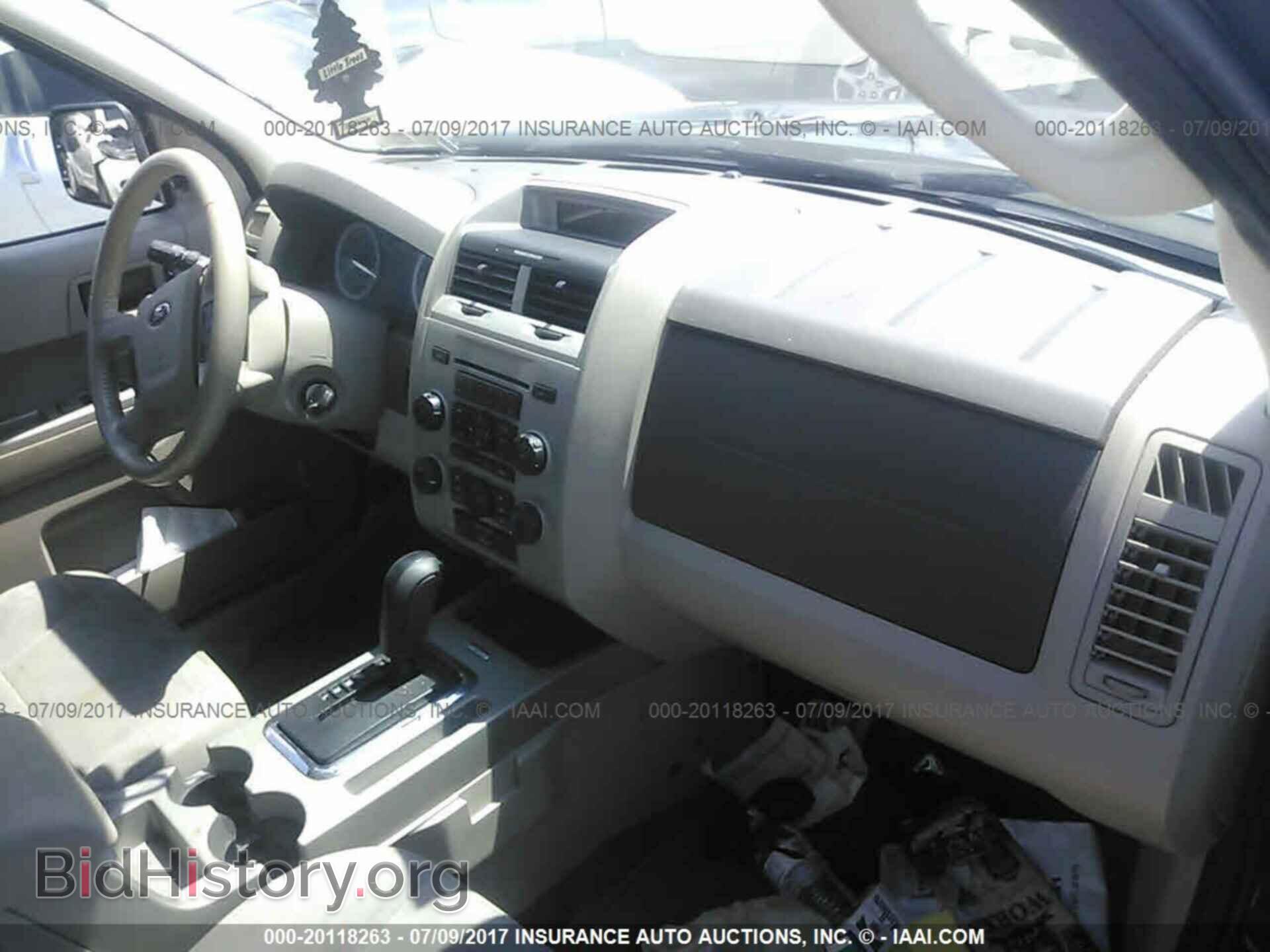 2011 Ford Escape - VIN: 1FMCU9D74BKC35498 - Photo 5
