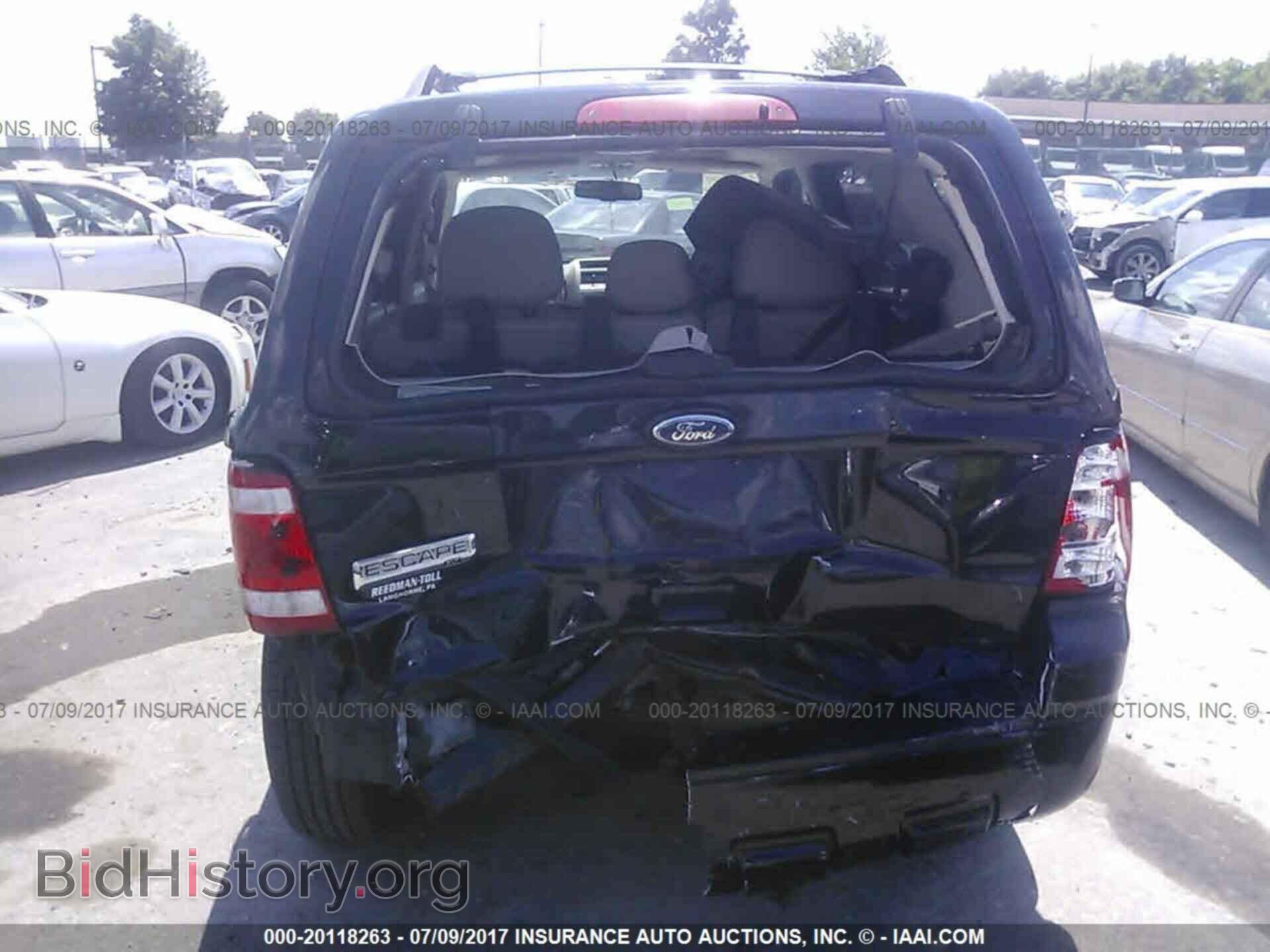 2011 Ford Escape - VIN: 1FMCU9D74BKC35498 - Photo 6