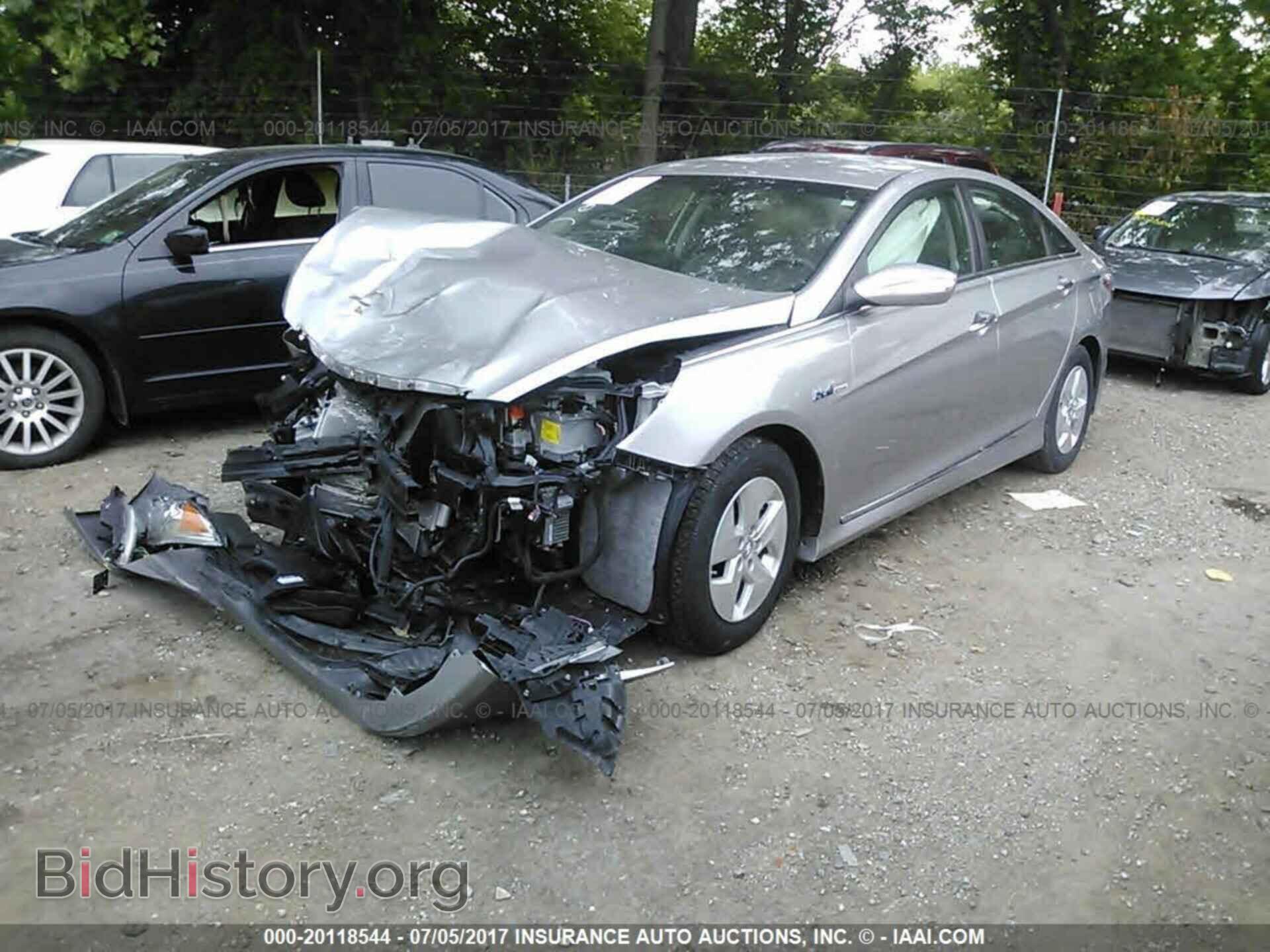 2012 Hyundai Sonata - VIN: KMHEC4A44CA024091 - Фото 2