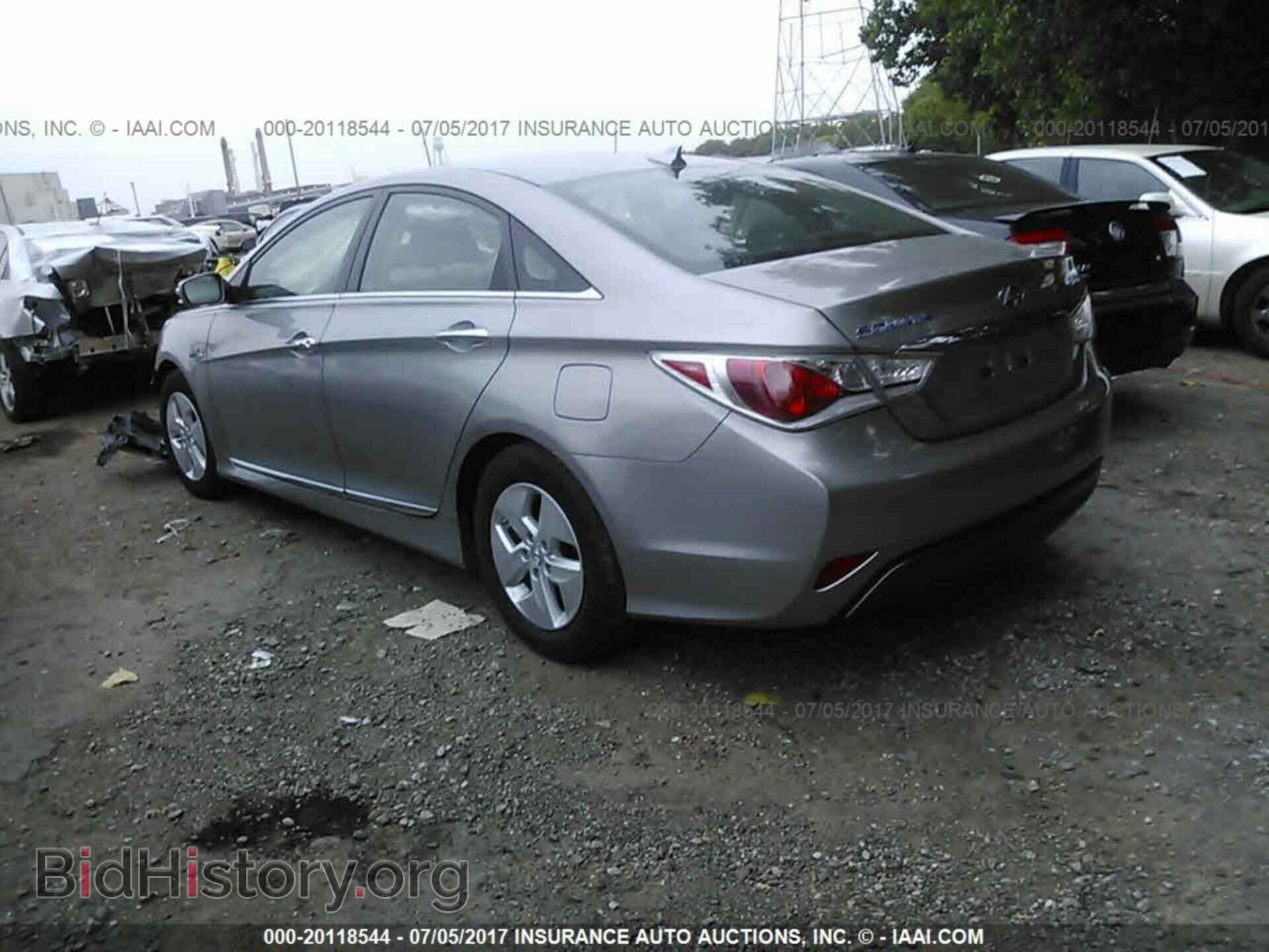 2012 Hyundai Sonata - VIN: KMHEC4A44CA024091 - Фото 3