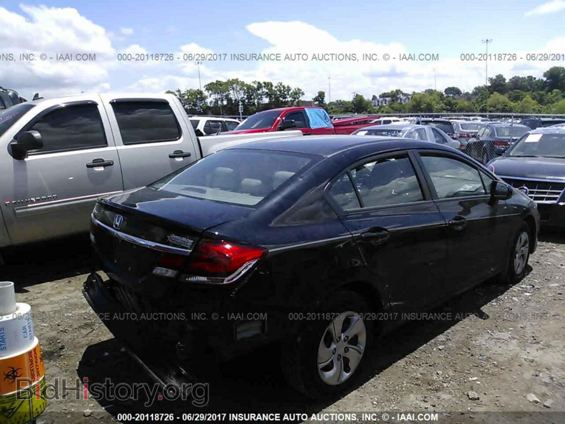2014 Honda Civic - VIN: 19XFB2F57EE021414 - Photo 4
