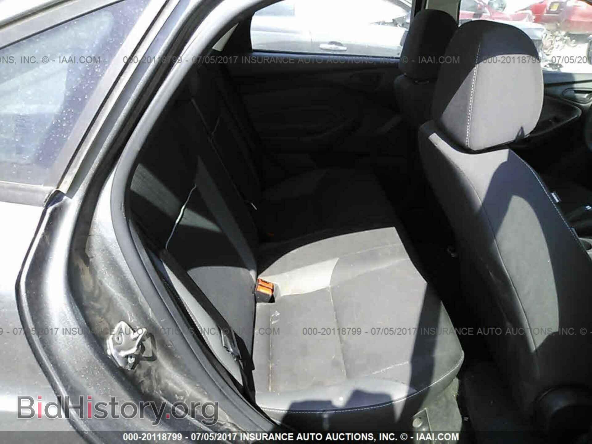 2012 Ford Focus - VIN: 1FAHP3E2XCL409738 - Photo 8