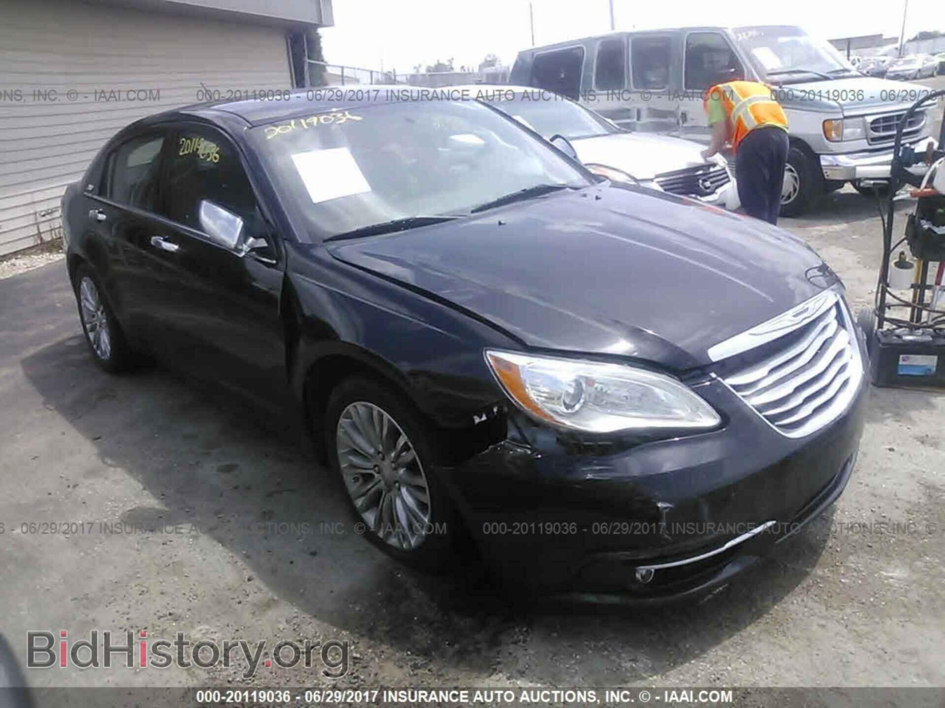 Photo 1C3CCBCG2DN618295 - Chrysler 200 2013