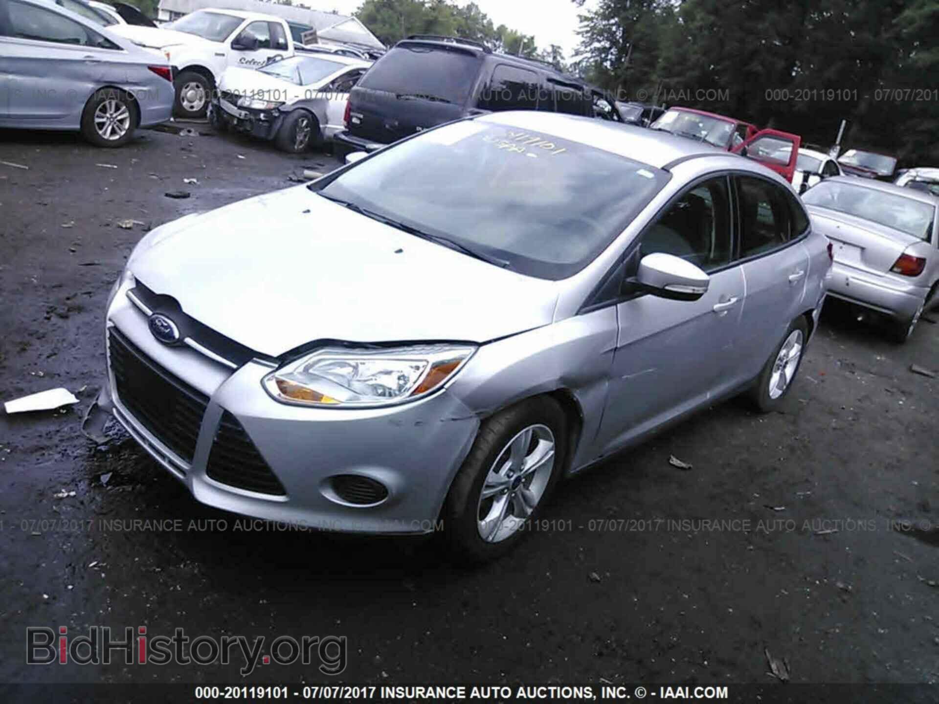 2014 Ford Focus - VIN: 1FADP3F22EL417641 - Фото 2