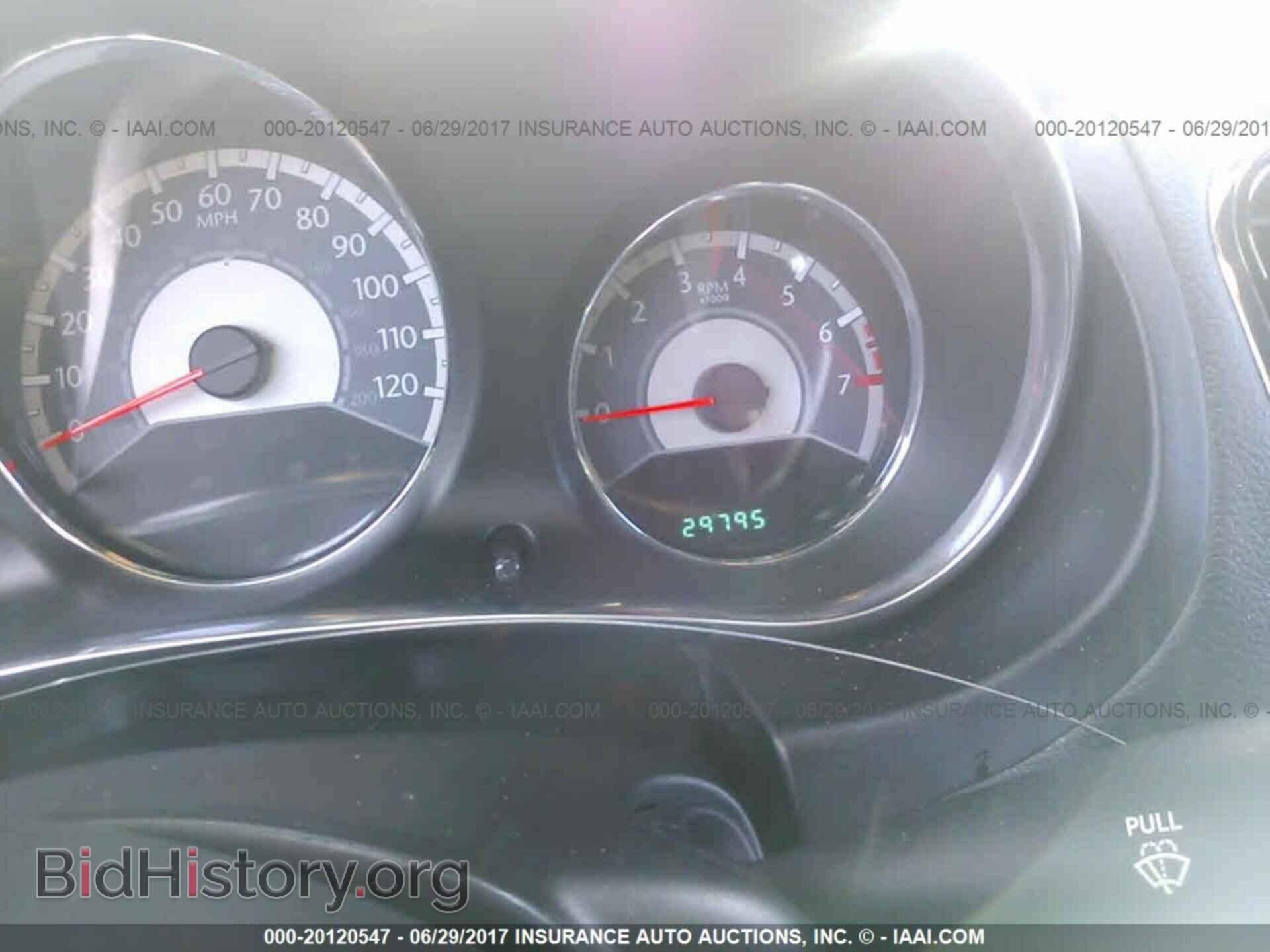 2014 Chrysler 200 - VIN: 1C3BCBEG7EN156231 - Photo 7