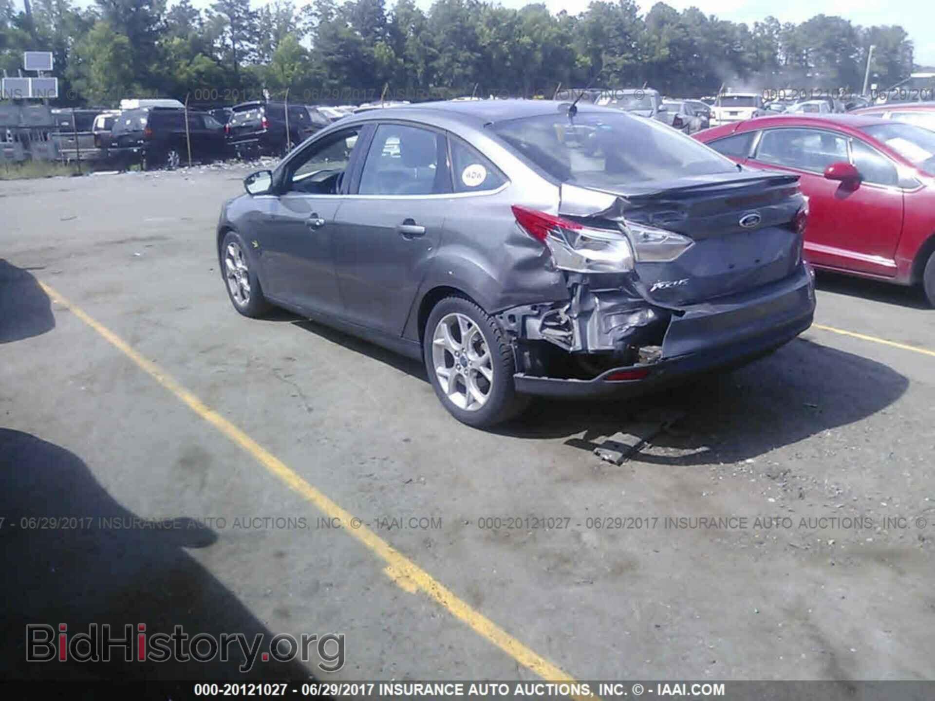 2012 Ford Focus - VIN: 1FAHP3J20CL219355 - Photo 3