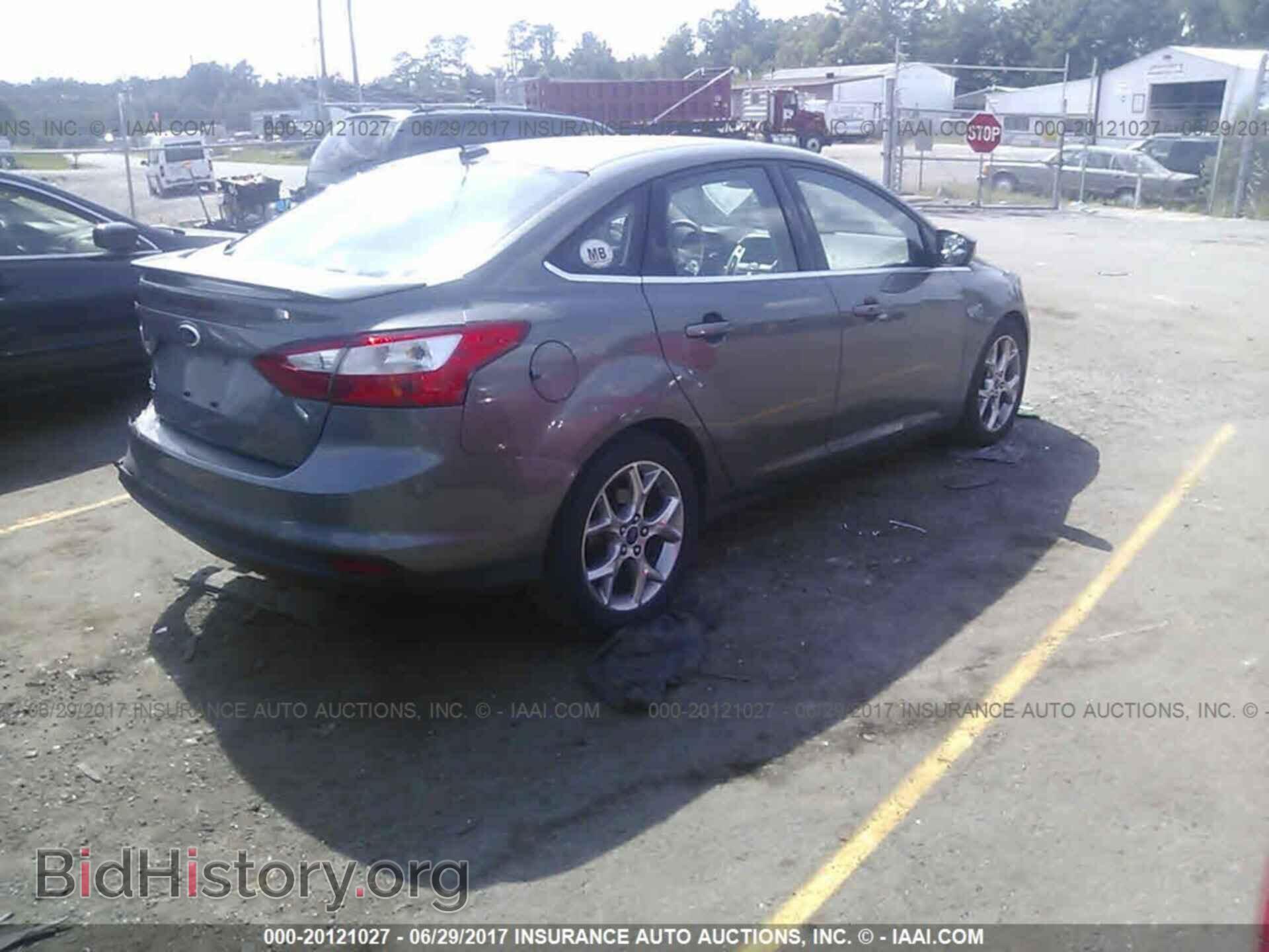 2012 Ford Focus - VIN: 1FAHP3J20CL219355 - Photo 4