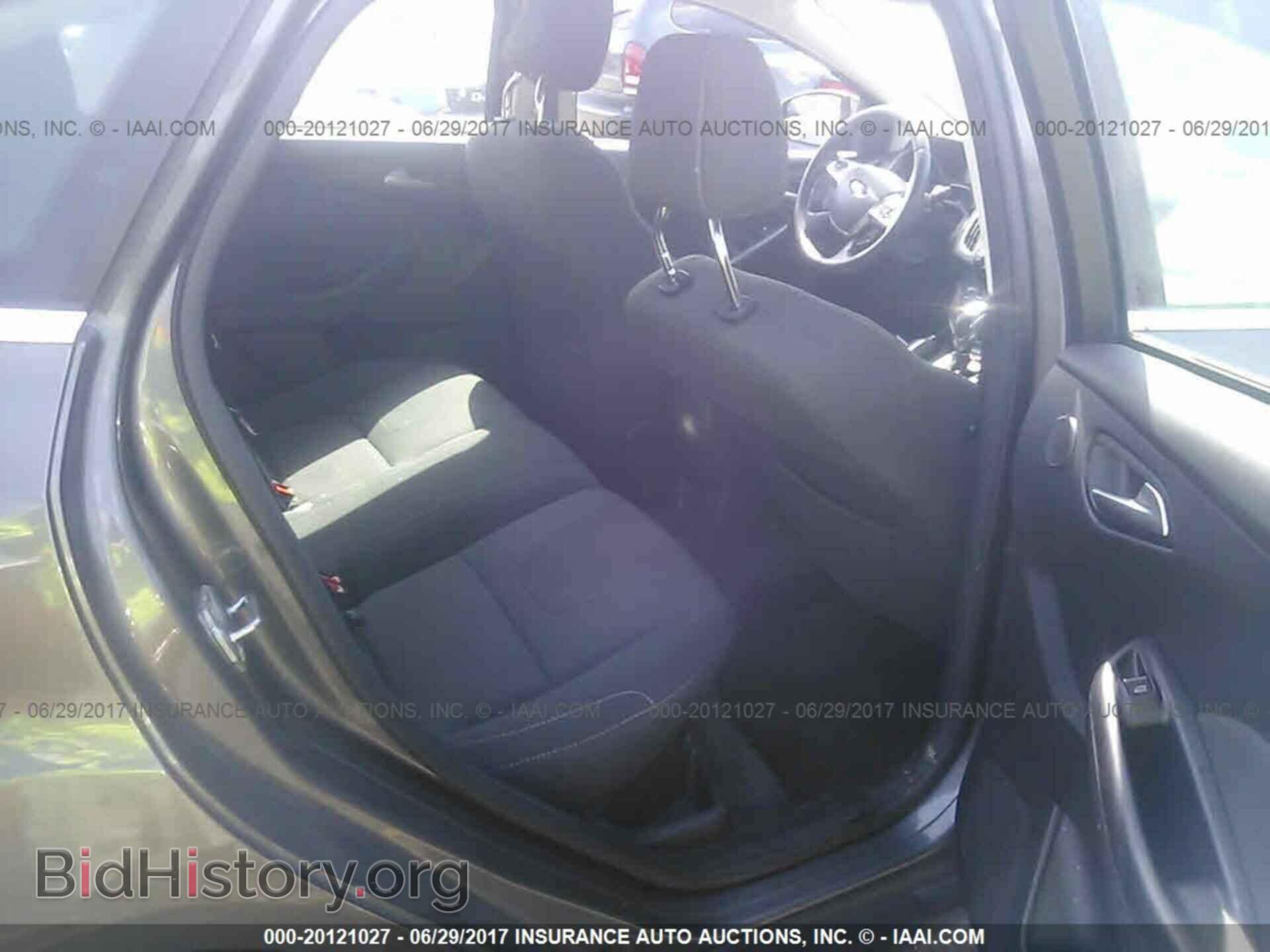2012 Ford Focus - VIN: 1FAHP3J20CL219355 - Photo 8