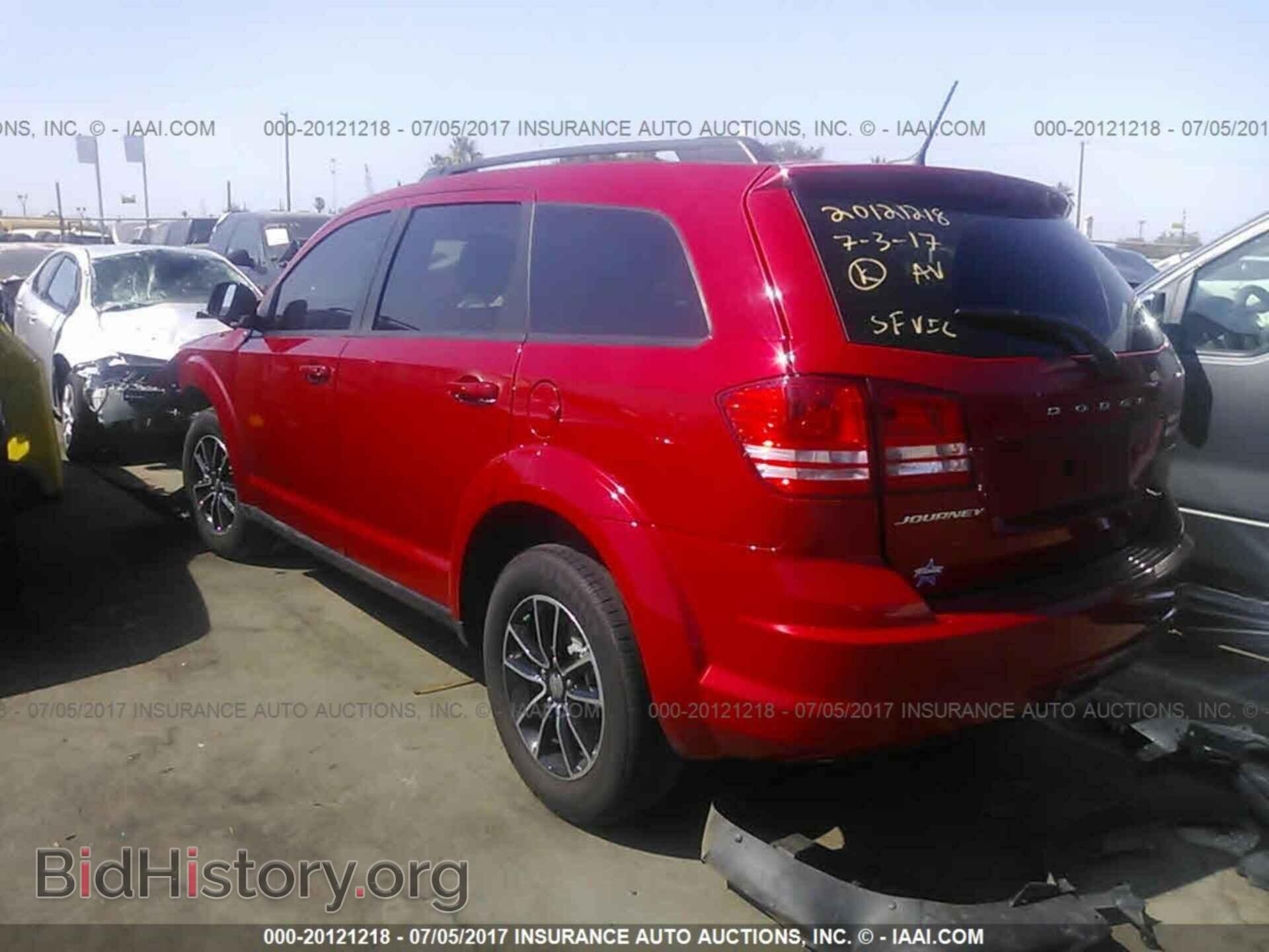 2017 Dodge Journey - VIN: 3C4PDCAB9HT577354 - Photo 3