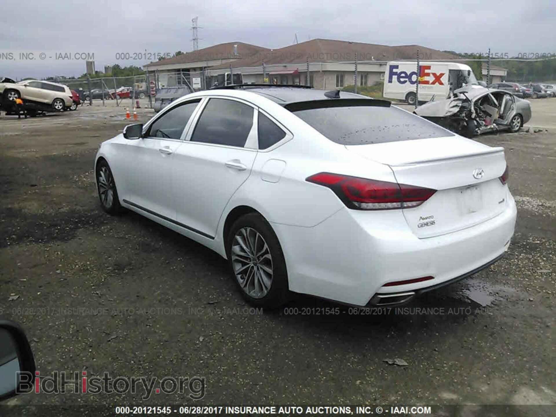 2015 Hyundai Genesis - VIN: KMHGN4JE3FU047568 - Фото 3