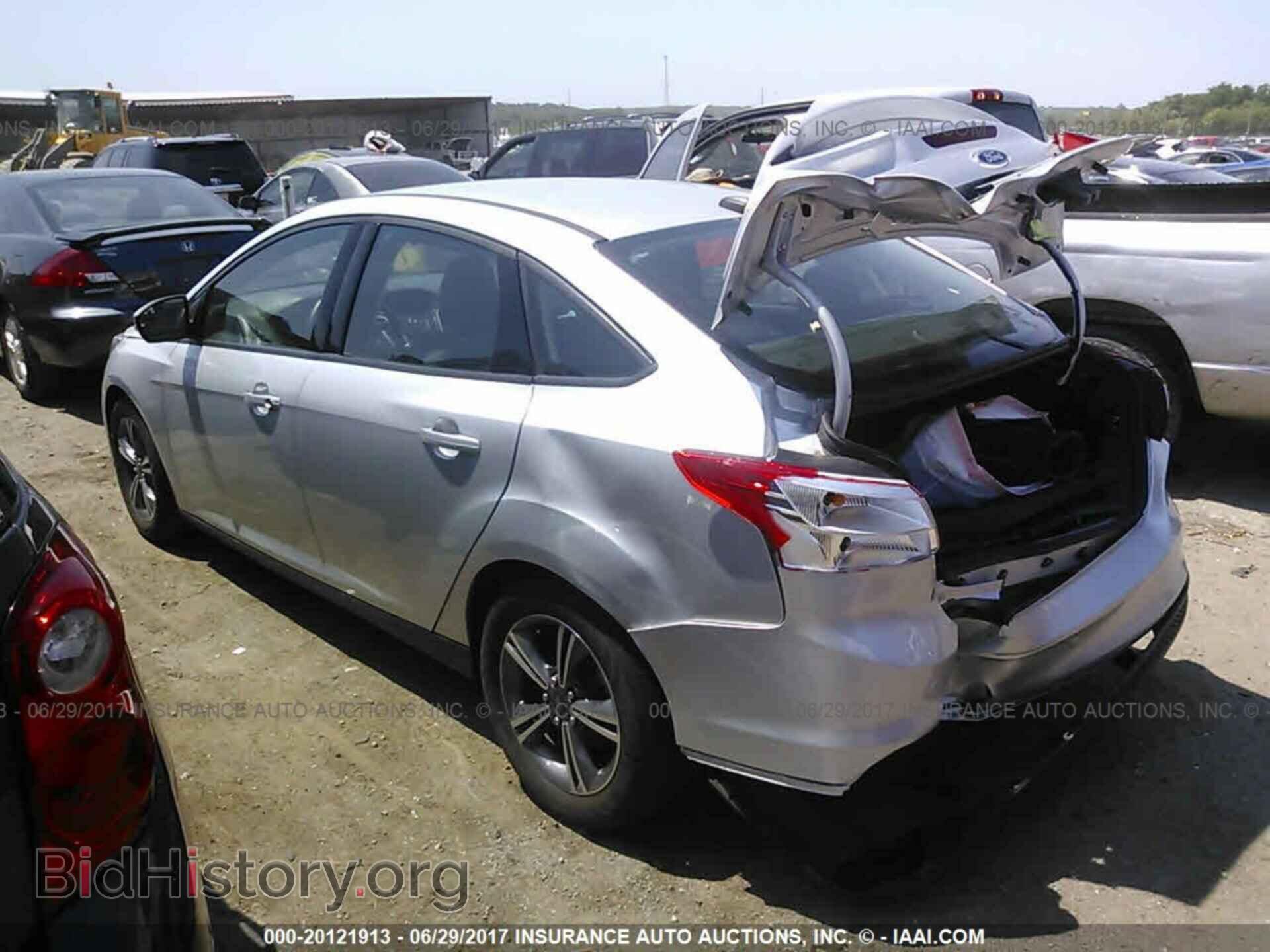 2014 Ford Focus - VIN: 1FADP3F23EL440359 - Фото 3