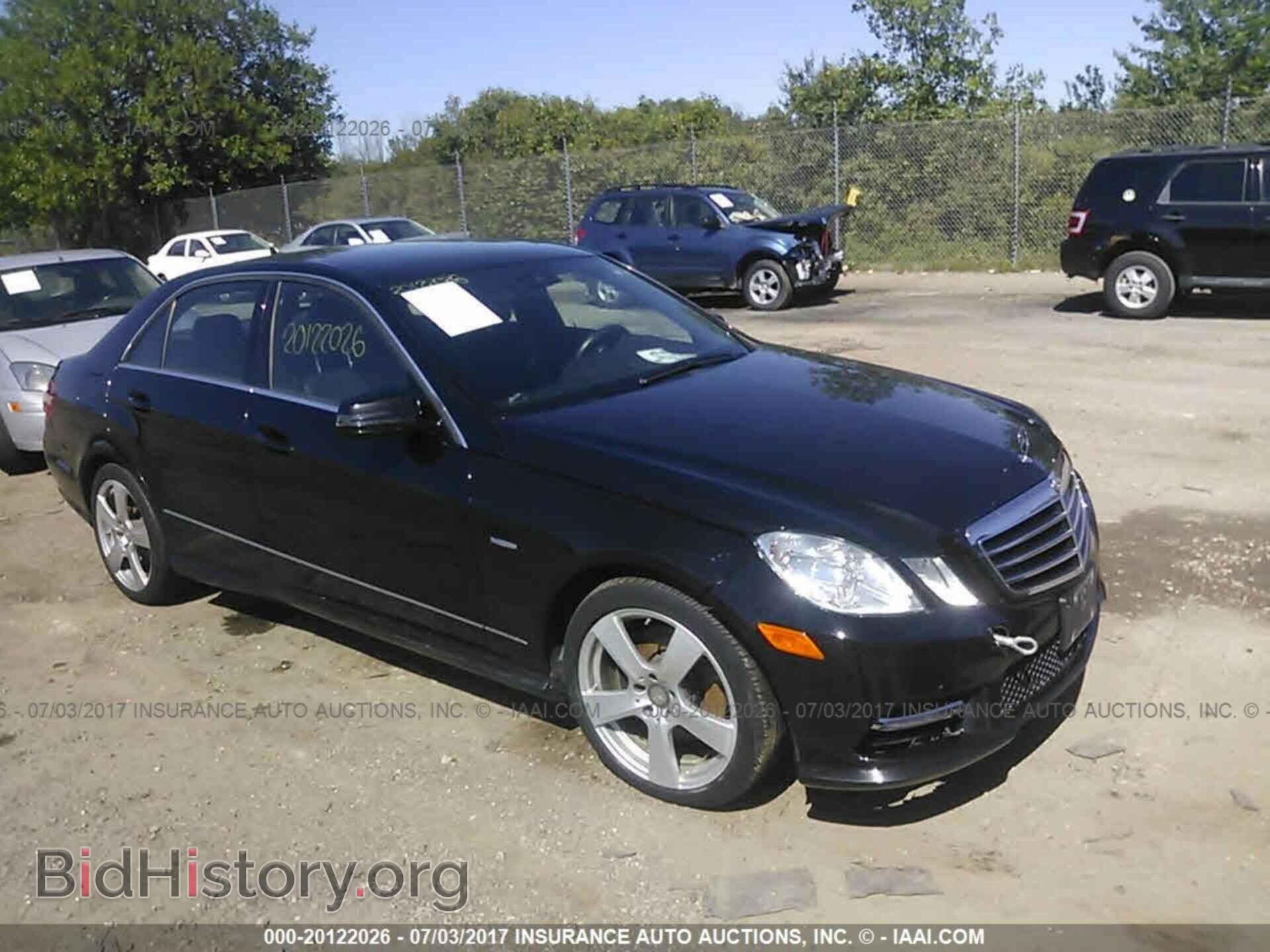 Photo WDDHF8JB2CA567945 - Mercedes-benz E 2012