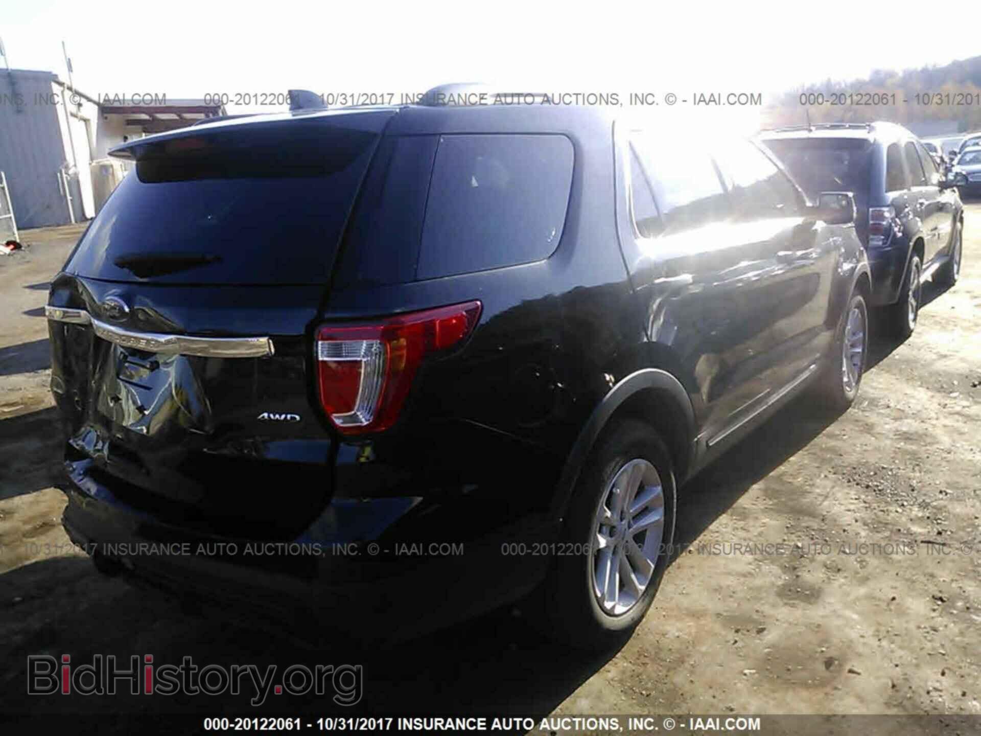 2016 Ford Explorer - VIN: 1FM5K8B88GGA61160 - Photo 4