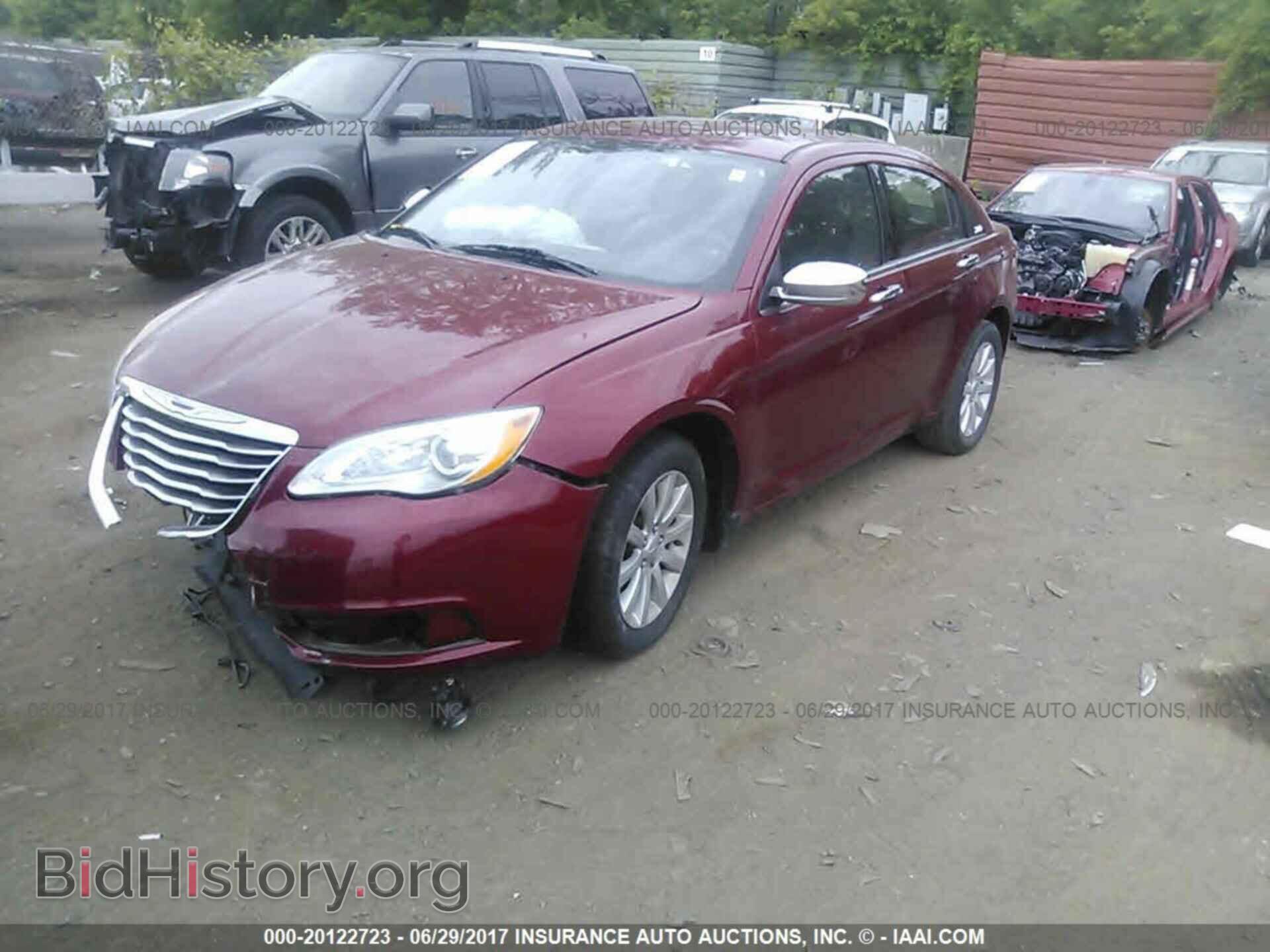 2013 Chrysler 200 - VIN: 1C3CCBCG4DN755156 - Photo 2