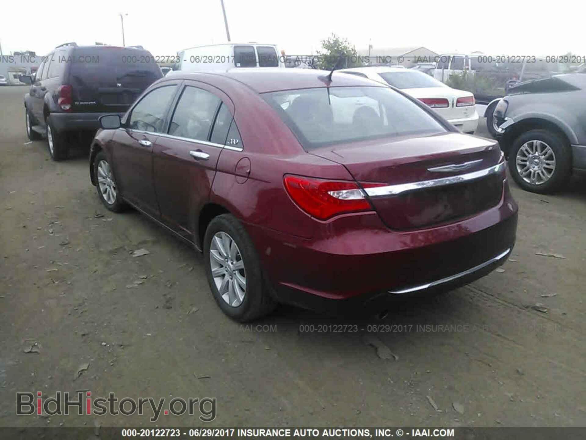 2013 Chrysler 200 - VIN: 1C3CCBCG4DN755156 - Photo 3