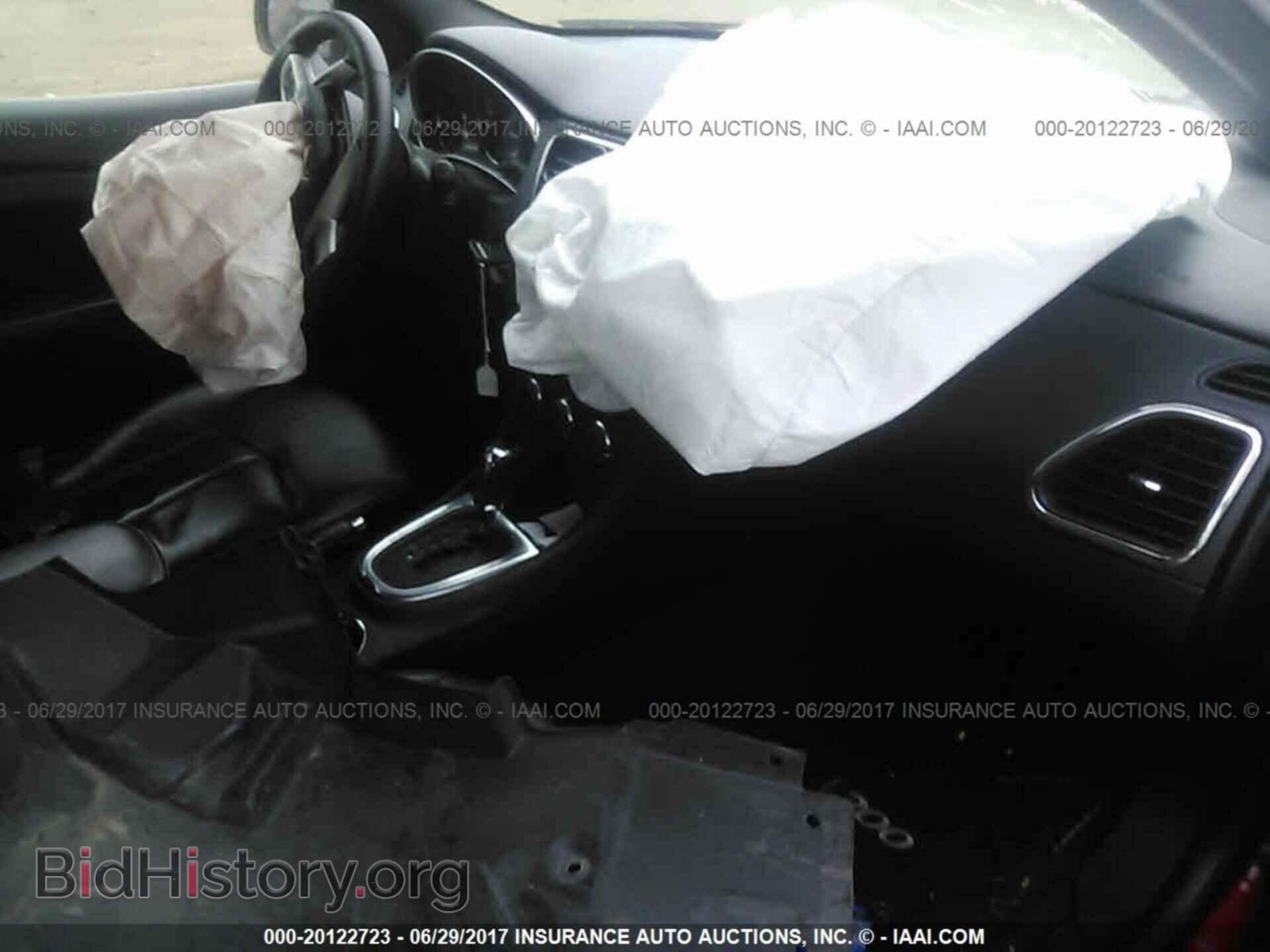 2013 Chrysler 200 - VIN: 1C3CCBCG4DN755156 - Photo 5