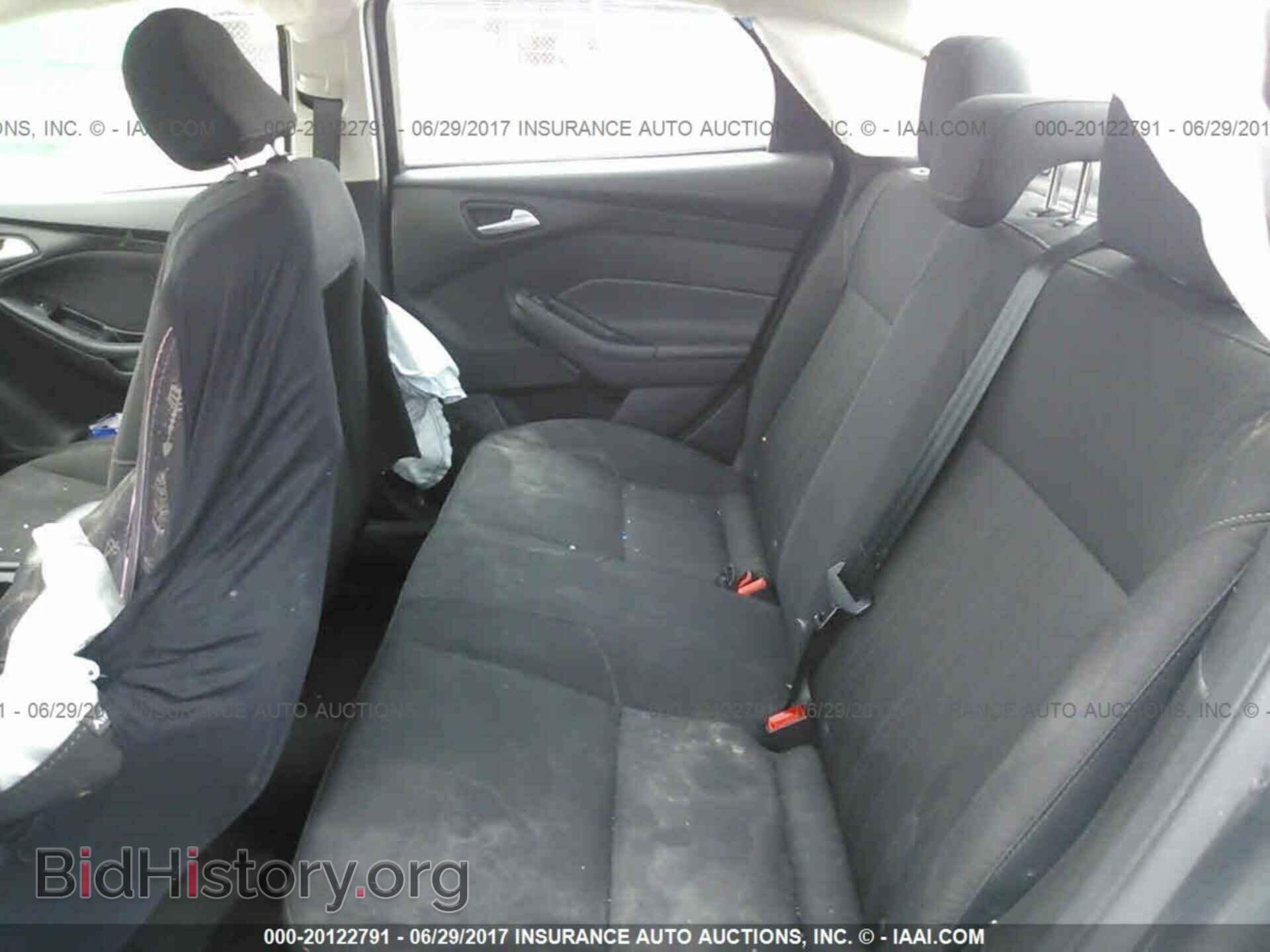 2016 Ford Focus - VIN: 1FADP3F21GL281182 - Фото 8